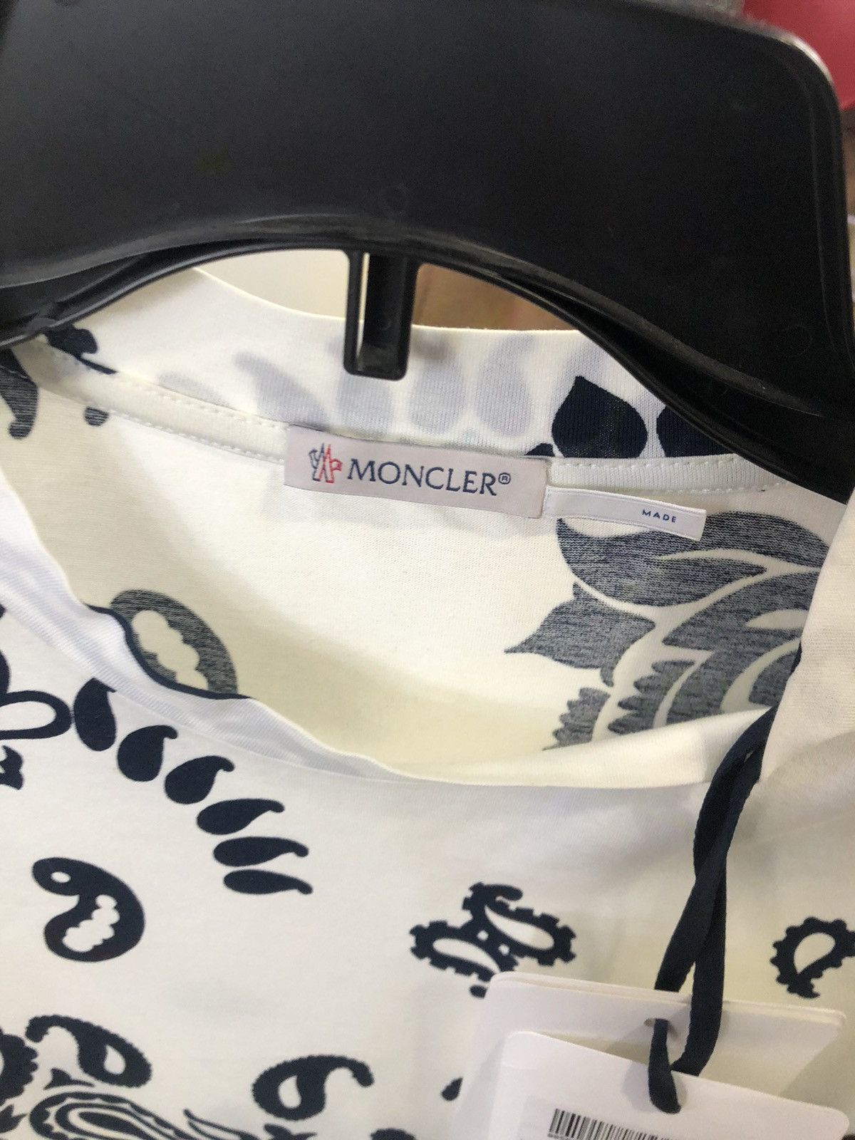 Moncler Moncler bandana print t shirt Size US M / EU 48-50 / 2 - 4 Thumbnail