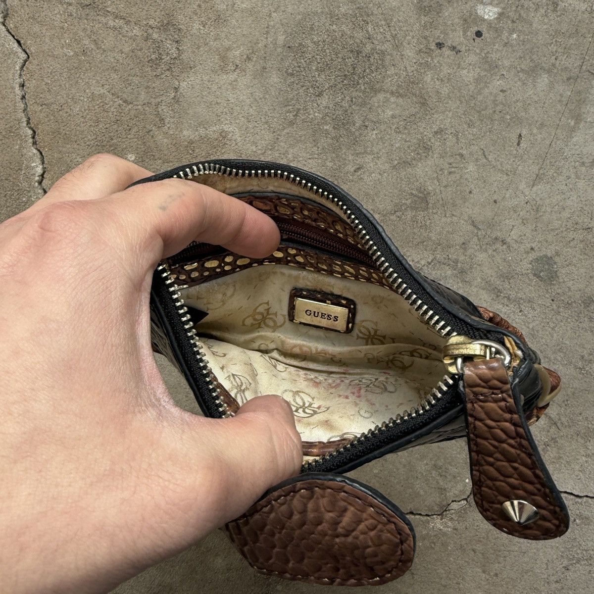 Guess × Vintage 00's Vintage Guess Logo Wallet Size ONE SIZE - 4 Thumbnail