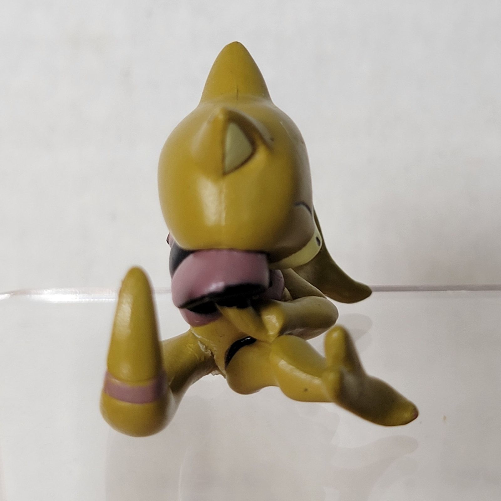 Pokemon Tomy Pokemon Mini Figure Abra Size ONE SIZE - 2 Thumbnail