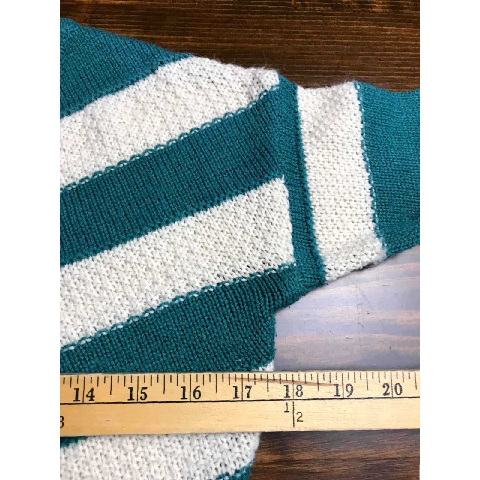 Vintage Maurices Sweater Shirt Womens Small V-Neck Pullover Knit Striped Ivory Green Cream Regular Fit Size S / US 4 / IT 40 - 3 Thumbnail