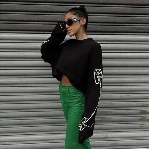 image of Vintage Street Fashion Ask Roll Knitted Sweater in Black, Women's