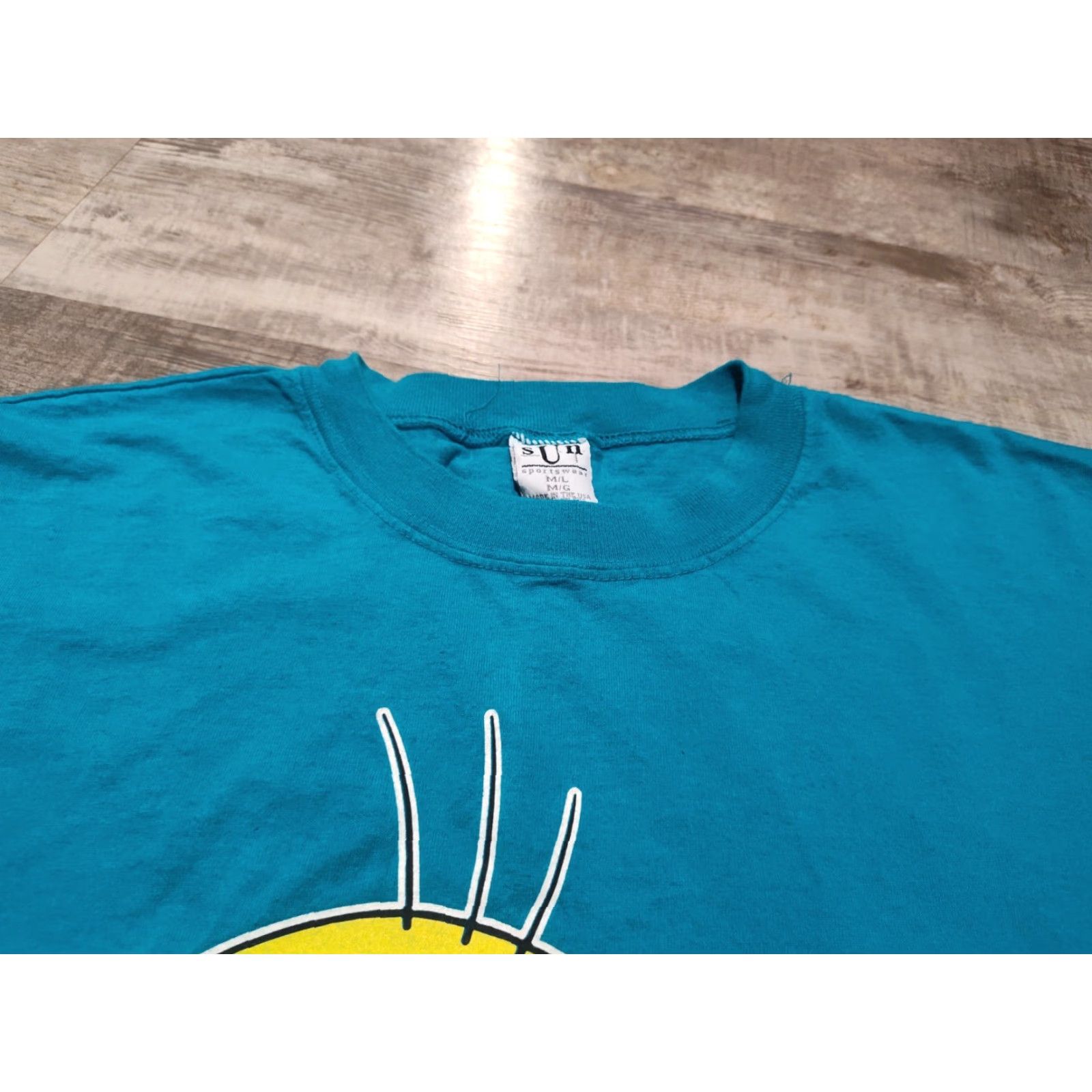 Sunray Sportswear VINTAGE 1990s Tweety Bird T-Shirt Unisex M/L Cotton Blue Graphic Tee Made in USA Size US M / EU 48-50 / 2 - 7 Thumbnail