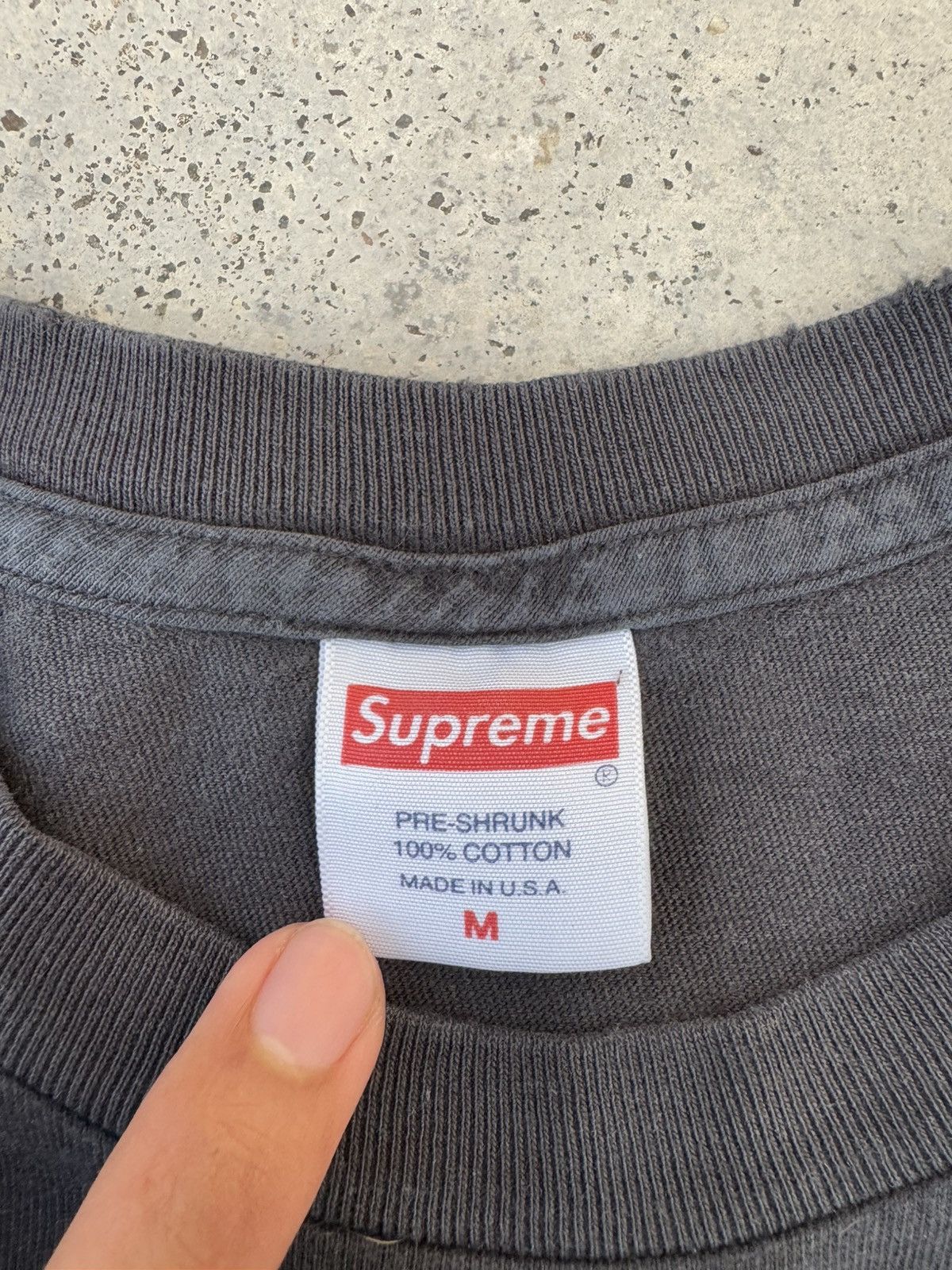 Supreme Distressed Supreme Remember Your Friends (FW18) Size US M / EU 48-50 / 2 - 4 Thumbnail