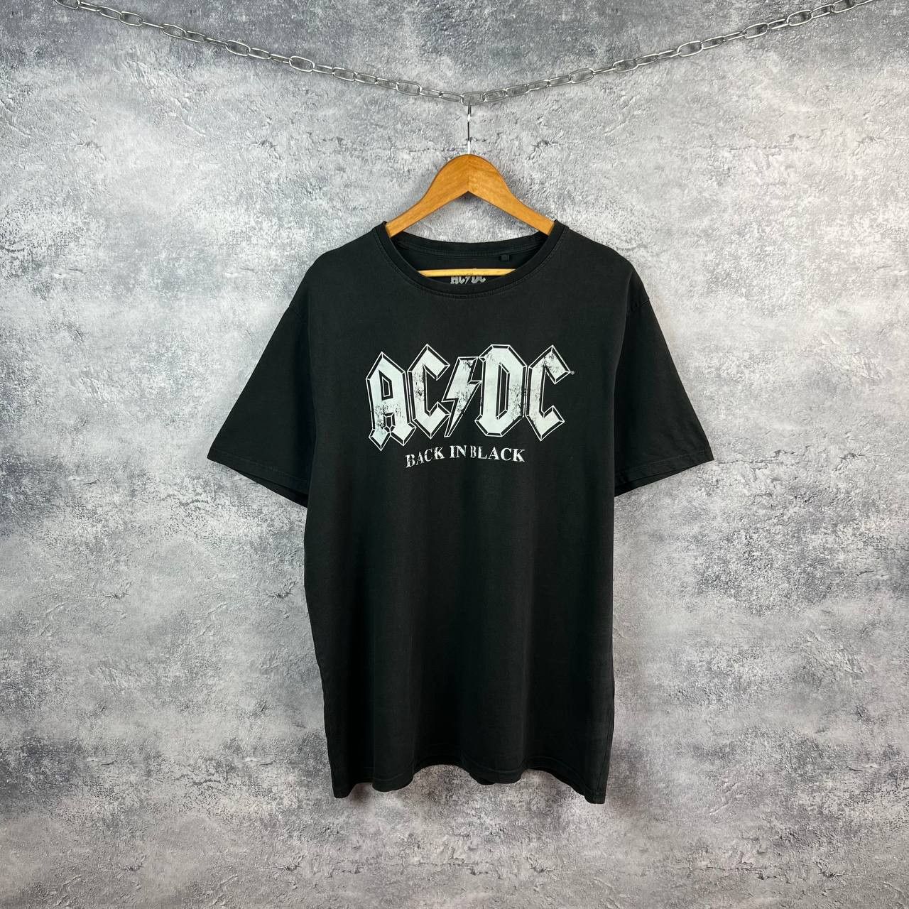 AC/DC Acdc Back In Black Vintage Tee Size US XL / EU 56 / 4 - 1 Thumbnail