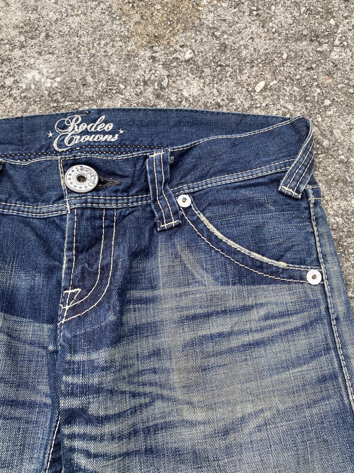 Japanese Brand Flare Rodeo Crown Japan Claw Marks Design Low Rise Denim Size US 30 / EU 46 - 9 Thumbnail