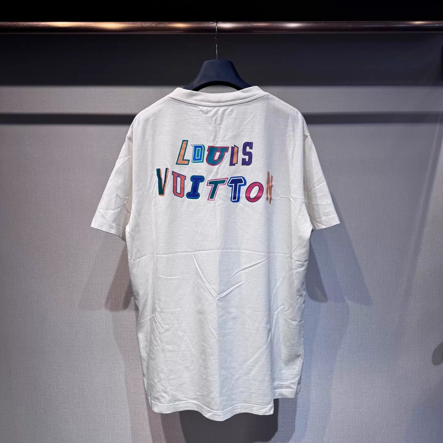 Louis Vuitton Louis Vuitton x NBA Cartoon Logo White Tee L Size US L / EU 52-54 / 3 - 2 Thumbnail