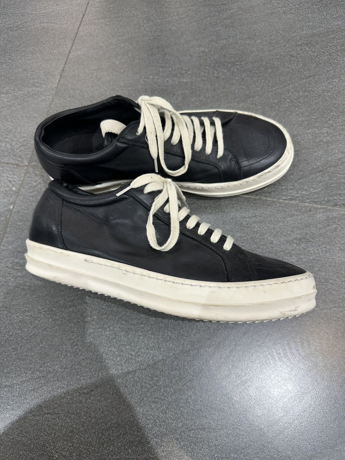 Rick Owens Rick Owens Black Vintage Low Sneakers Size US 7.5 / EU 40-41 - 4 Thumbnail