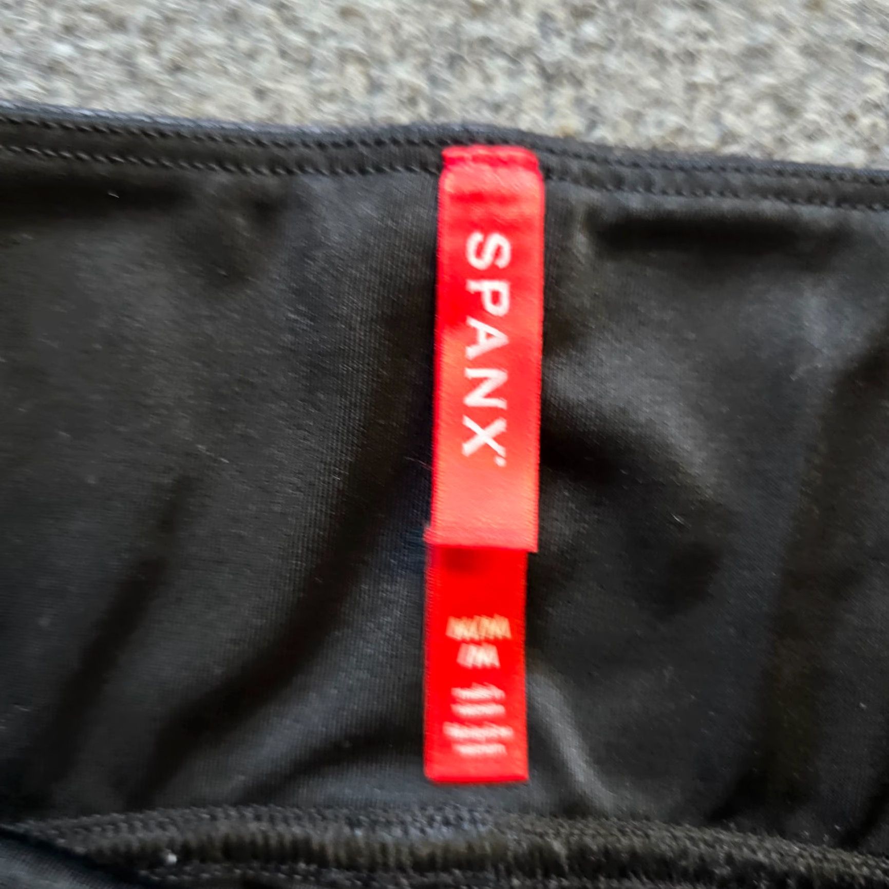 Spanx Spanx Pants Womens Medium Black Moto Vegan Leather Stretch Casual Capsule Basic Size 32" / US 10 / IT 46 - 4 Thumbnail
