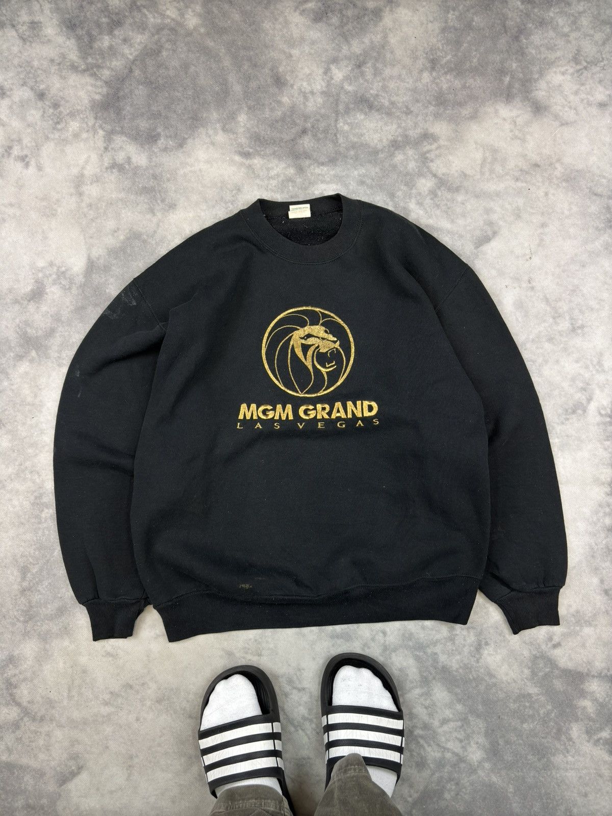 Other Vintage MGM Grand 1993 Big Logo Las Vegas Crewneck 90s Rare Size US L / EU 52-54 / 3 - 1 Thumbnail