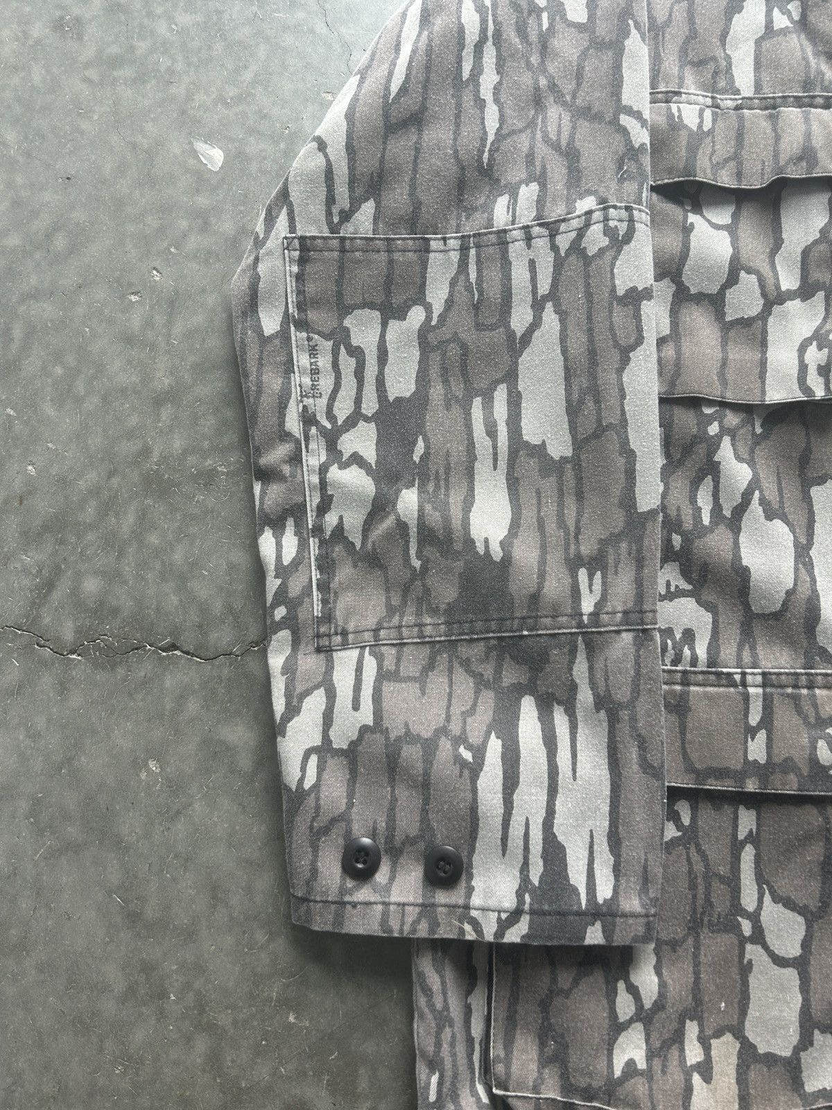 Vintage Vintage 90s Trebark Camo Chore Jacket Size US XL / EU 56 / 4 - 2 Thumbnail