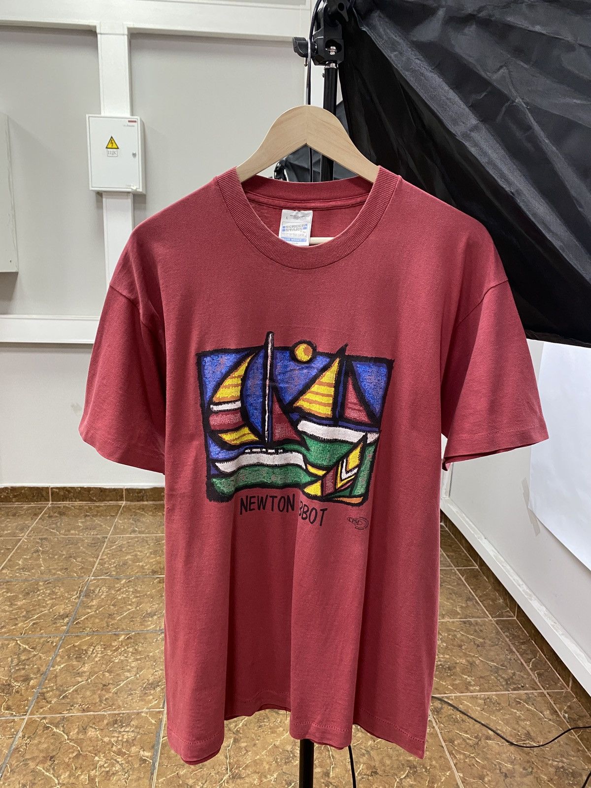 Fruit Of The Loom 🇺🇸 Vintage 80s Asymmetric Art Newton Abbot T-Shirt Picasso Size US L / EU 52-54 / 3 - 1 Thumbnail