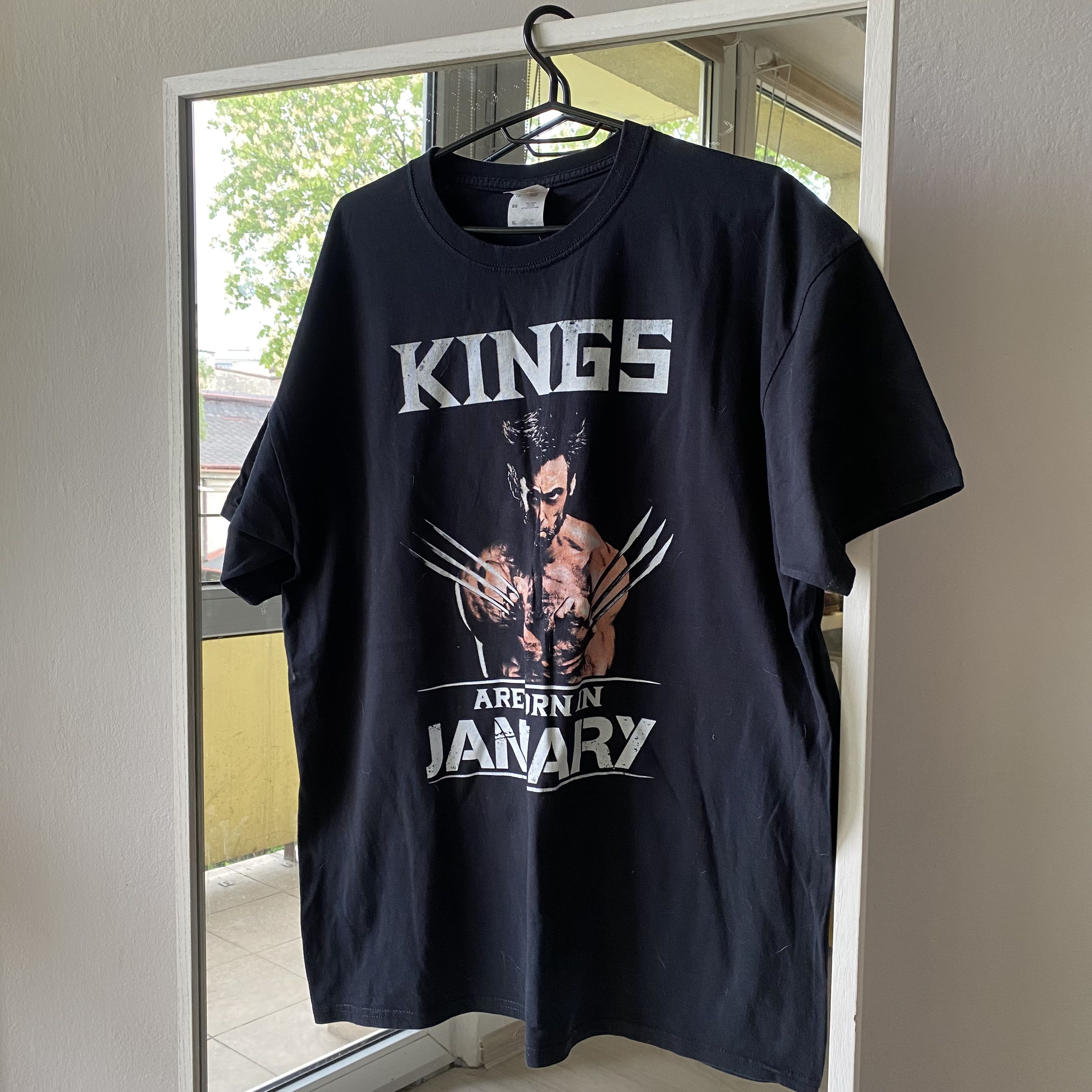 Fruit Of The Loom Wolverine Graphic T Shirt Size US XL / EU 56 / 4 - 1 Thumbnail