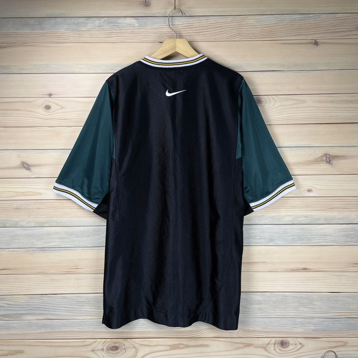 Nike × Vintage Nike vintage 90s basketball jersey tee Black/Green size L Size US L / EU 52-54 / 3 - 5 Thumbnail
