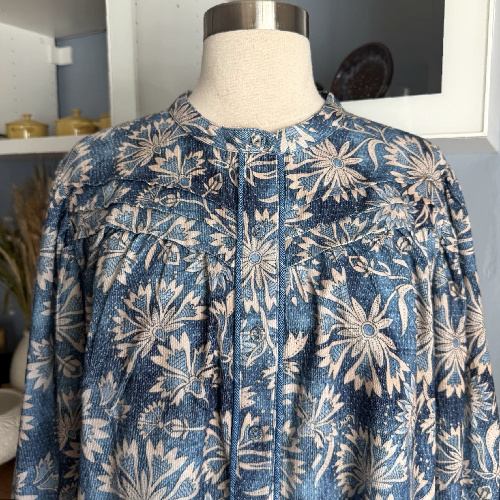 Vintage Chufy Blouse Shirt Top Multi Blue Button Front Organic Cotton 100% Relaxed Bohemian Puff-Sleeve Blouson Sleeve Round Neck Casual Women Regular Size L Size S / US 4 / IT 40 - 2 Thumbnail
