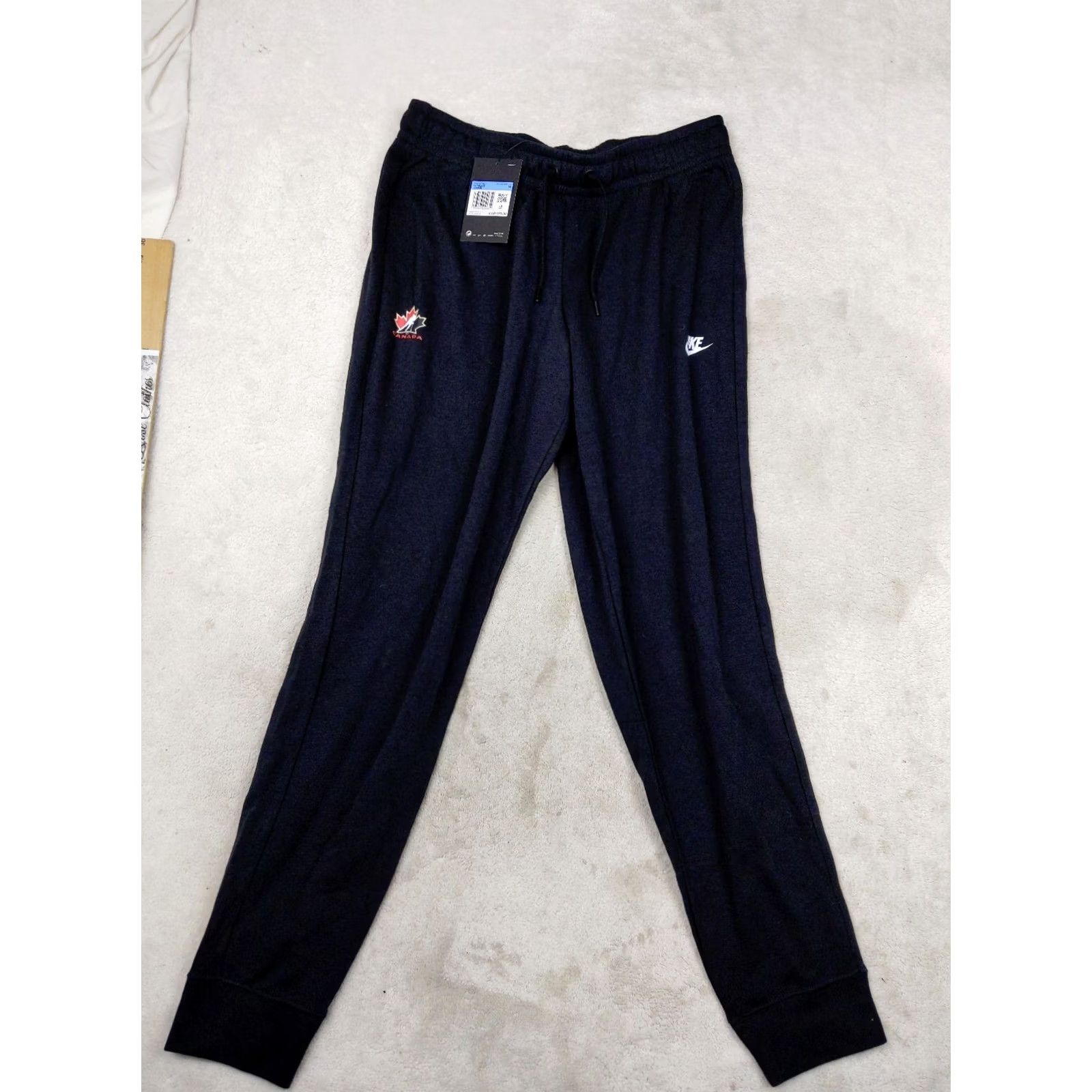 Nike Nike Slim Fit Womens M Black Canada Sweatpants Skinny Mid Rise Size 32" / US 10 / IT 46 - 7 Thumbnail