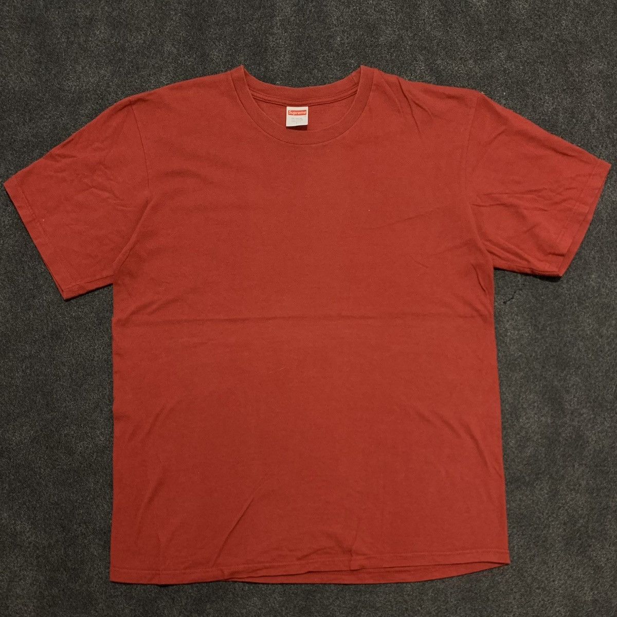 Supreme Supreme blank tee red Size US L / EU 52-54 / 3 - 1 Thumbnail