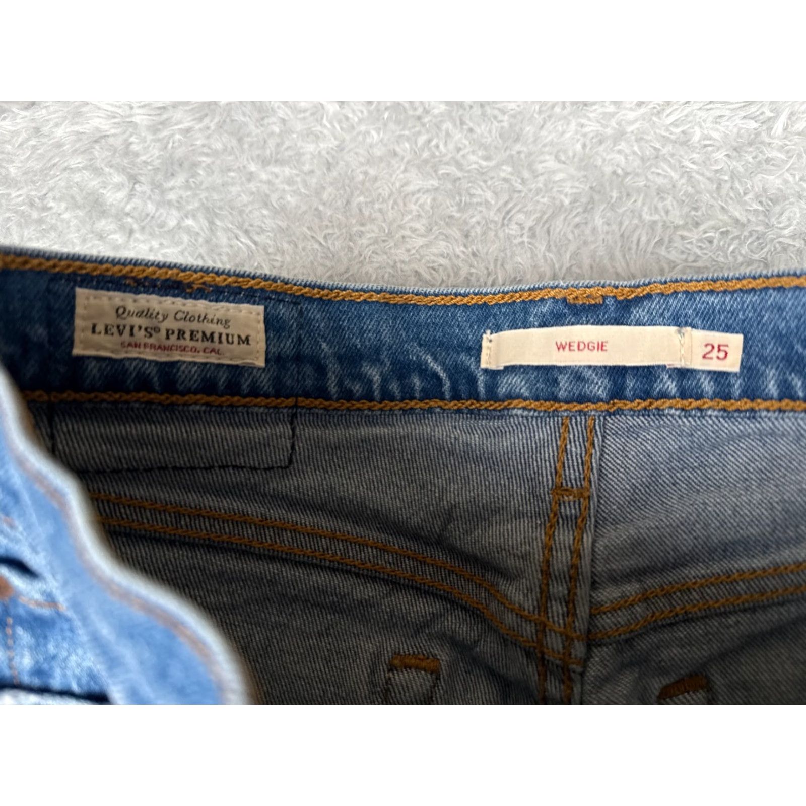 Levi's Levis Premium Jeans Women 25 Blue Denim Wedgie Distressed Big E 25x26 Size 42" / US 20 - 6 Thumbnail