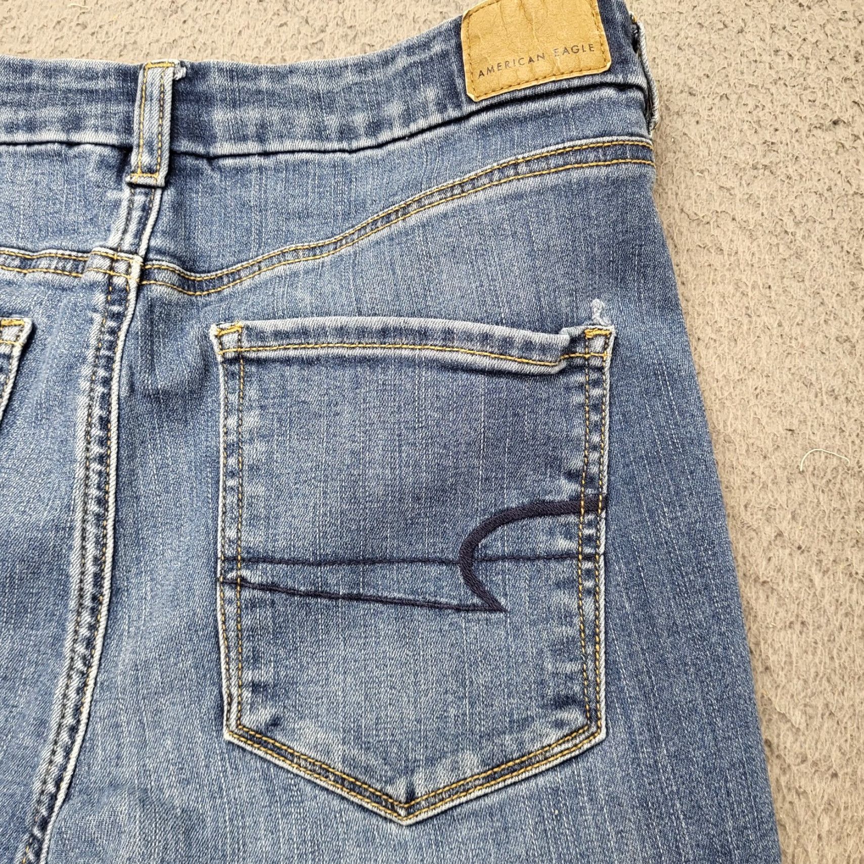 American Eagle Outfitters American Eagle Jeans Womens 14L Curvy High Rise Jegging Distressed Stretch Denim Jeans Holiday 90s Grunge Logo Zipper Button Pocket Size 36" / US 14 / IT 50 - 5 Thumbnail