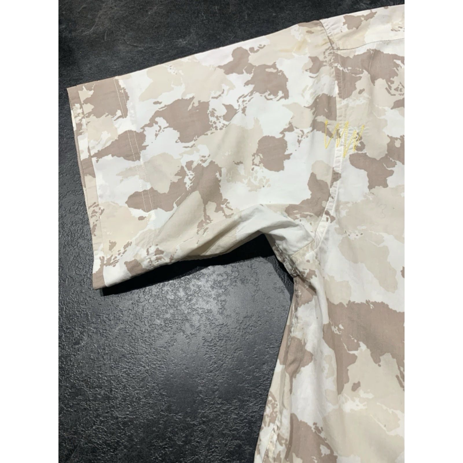 Vintage VINTAGE Marithe Francois Girbaud Men’s Short Sleeve Shirt 2XL Camouflage 90s Mens Size US XXL / EU 58 / 5 - 7 Thumbnail