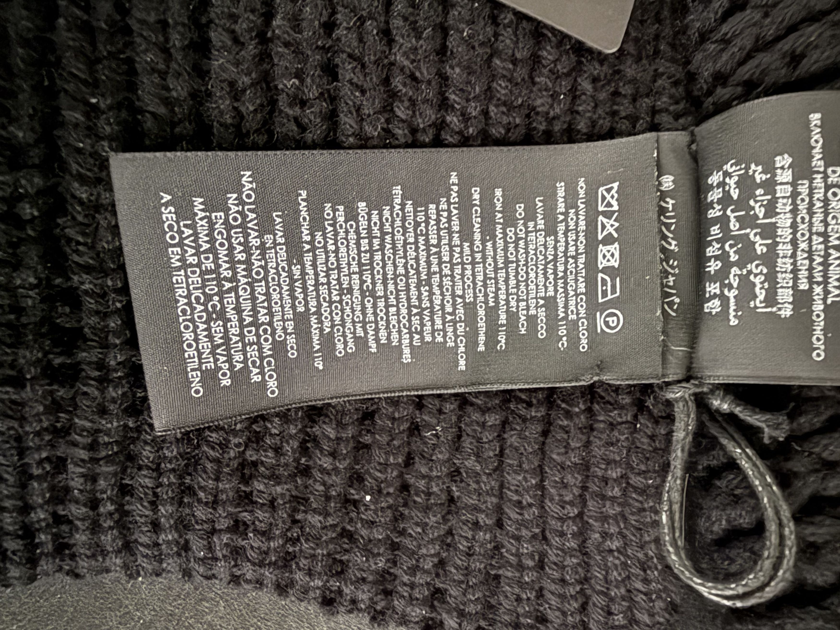 Yves Saint Laurent Hood Scarf in Black 100% Cashmere Size ONE SIZE - 5 Thumbnail