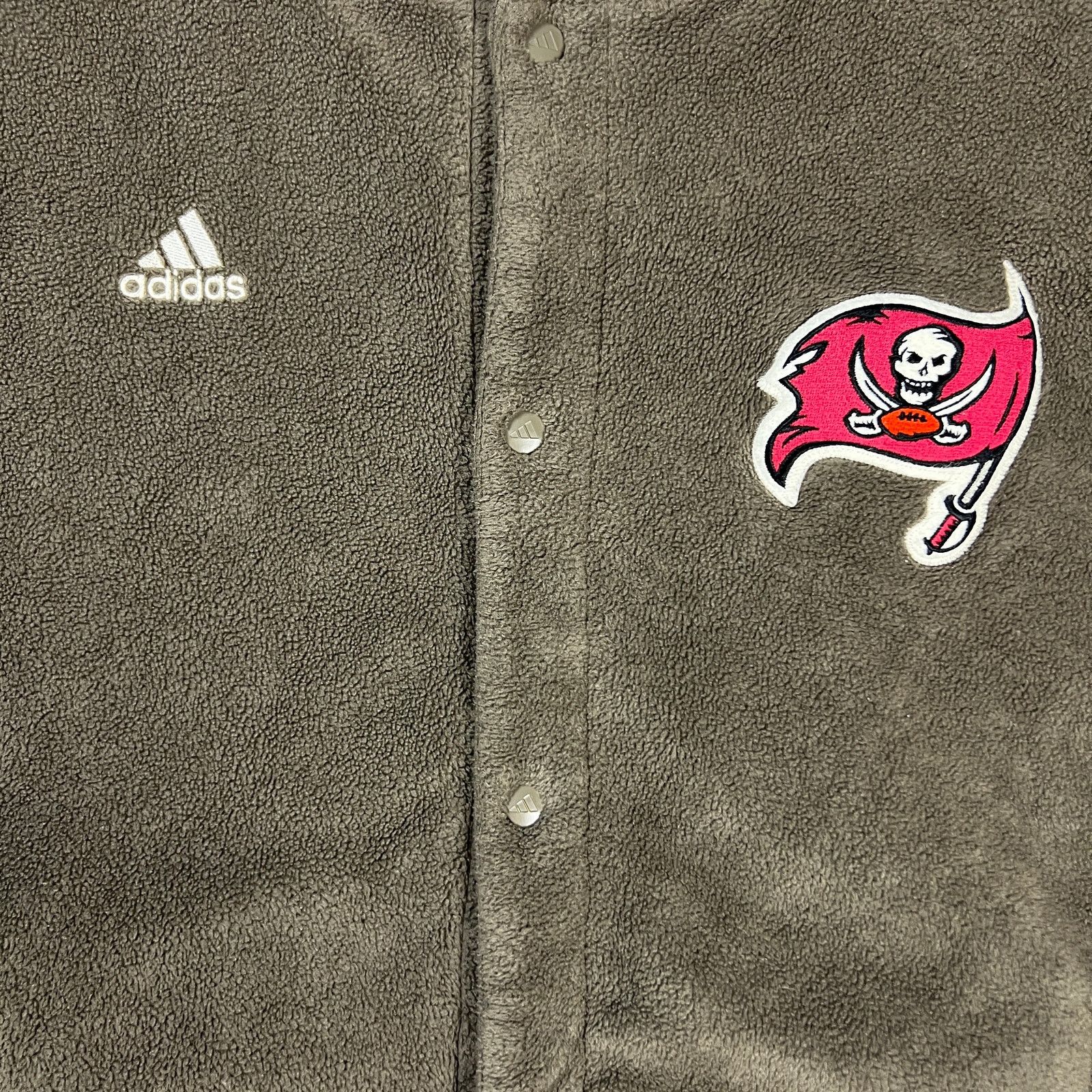 Adidas Vintage Adidas Fleece Tampa Bay Buccaneers NFL 90s Jacket Size US L / EU 52-54 / 3 - 3 Thumbnail