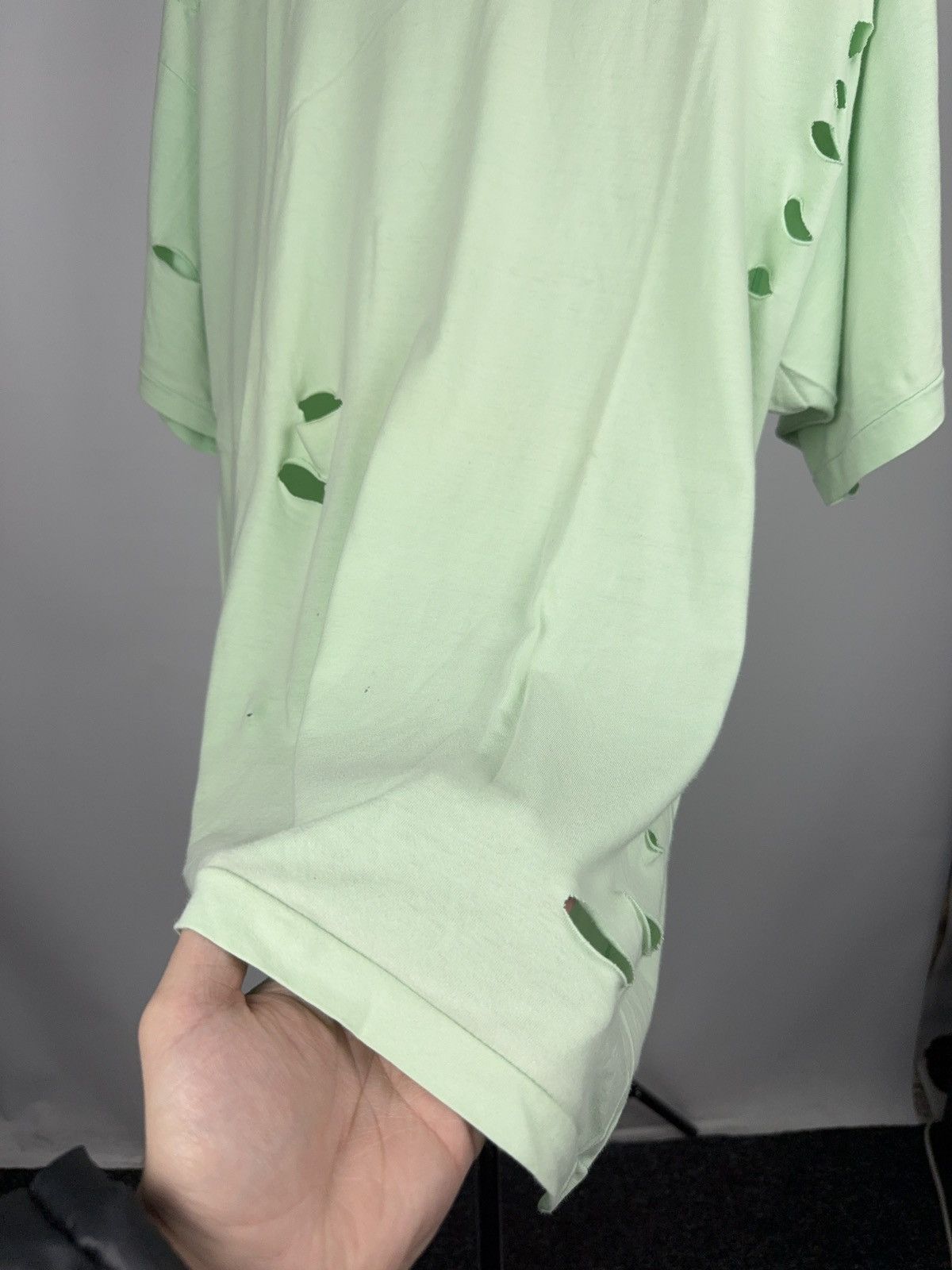 Japanese Brand Vintage Retro 90s Blank Basic Japanese Distressed Grunge Tee Size US L / EU 52-54 / 3 - 8 Thumbnail