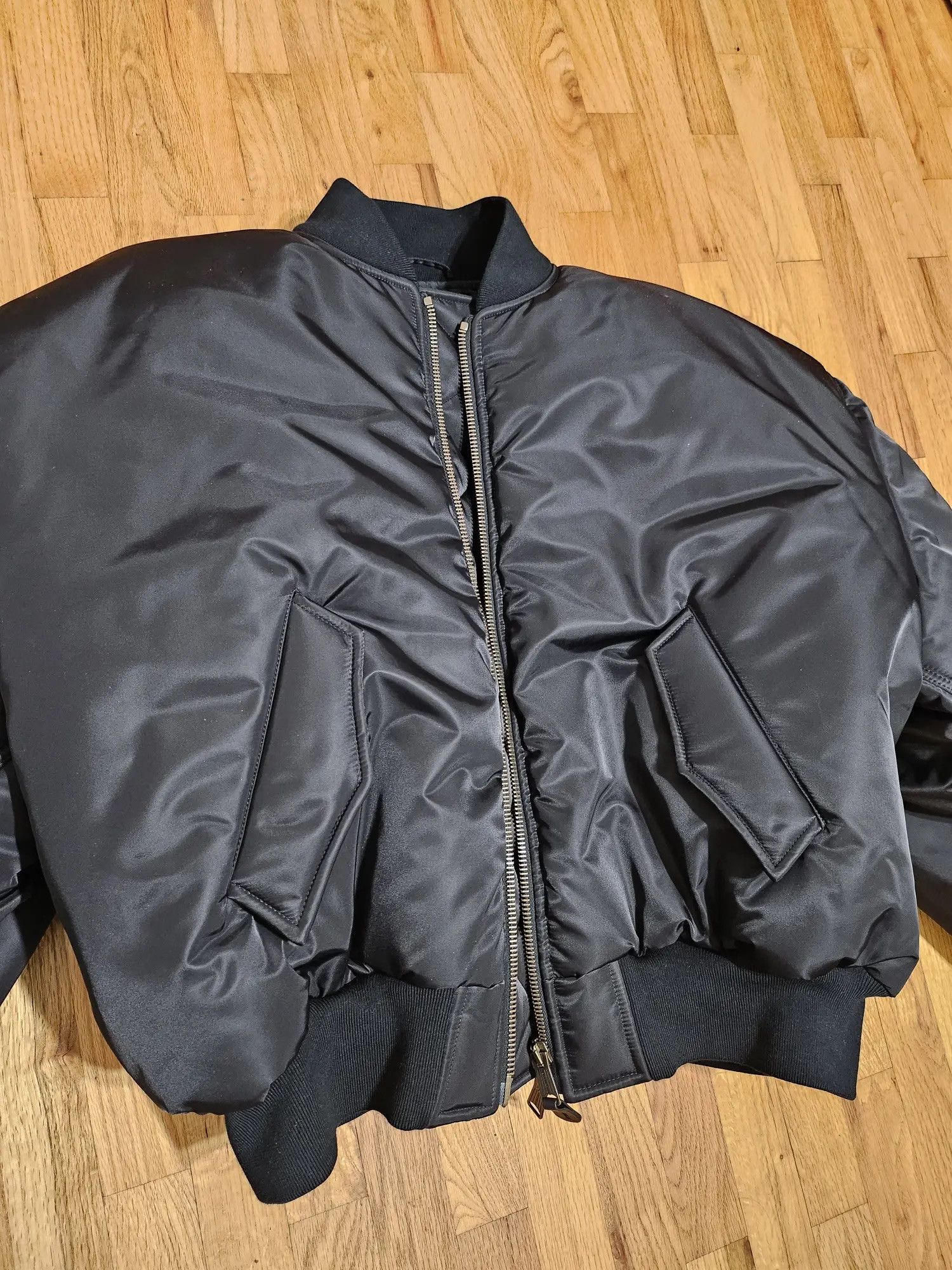 Balenciaga Balenciaga Bomber Jacket Size US S / EU 44-46 / 1 - 4 Thumbnail