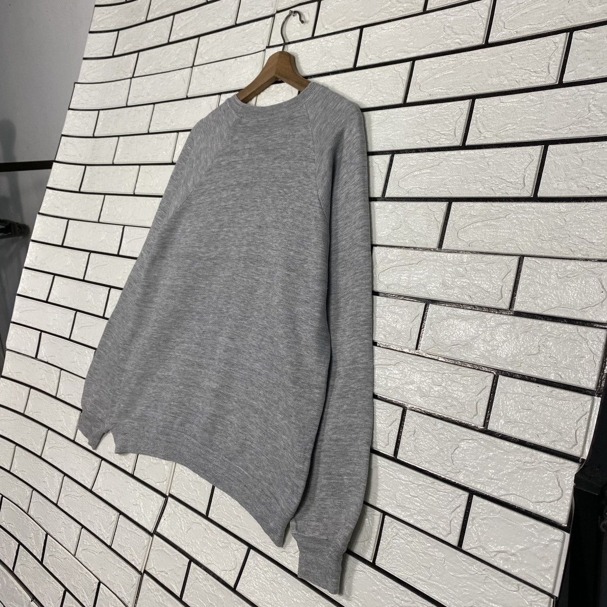Japanese Brand Vintage Sweatshirt Mickey Mouse Big Logo Size US L / EU 52-54 / 3 - 11 Thumbnail