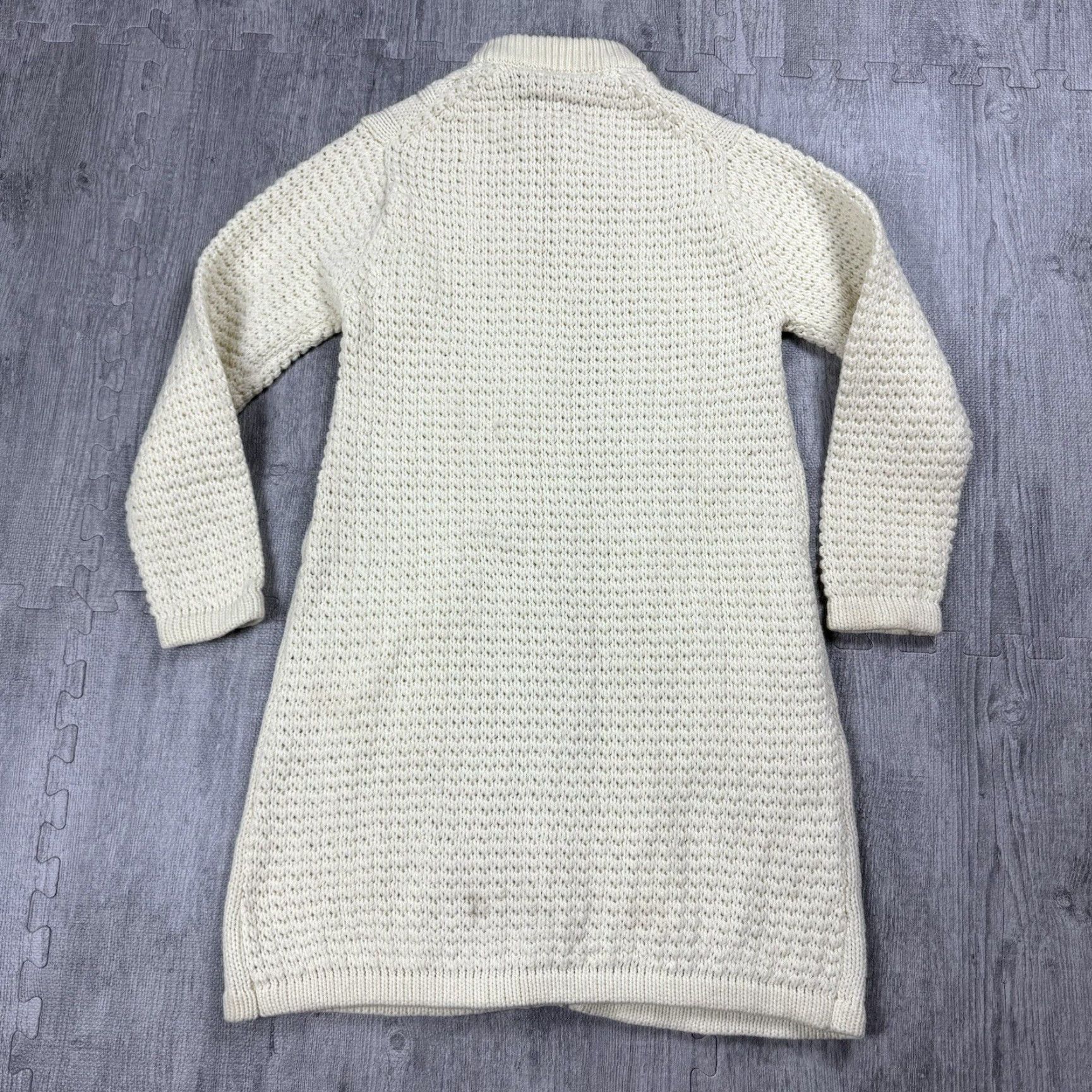 Vintage VINTAGE Kimlon Cable Knit Cardigan Sweater Dress Womens Small Ivory Button Front Pocket Preppy Hippy 50s 60s Size S / US 4 / IT 40 - 7 Thumbnail