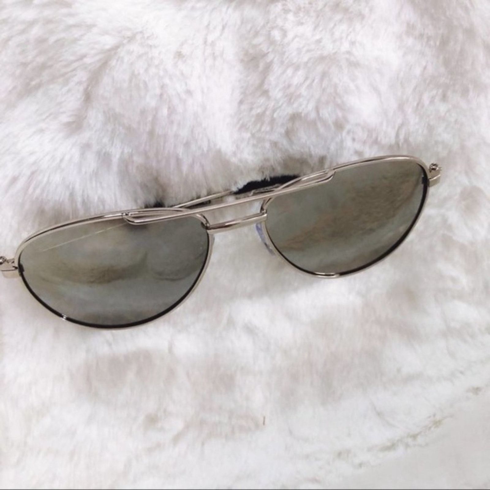 Other Hunter Silver Mirrored Aviator Sunglasses Size ONE SIZE - 4 Thumbnail