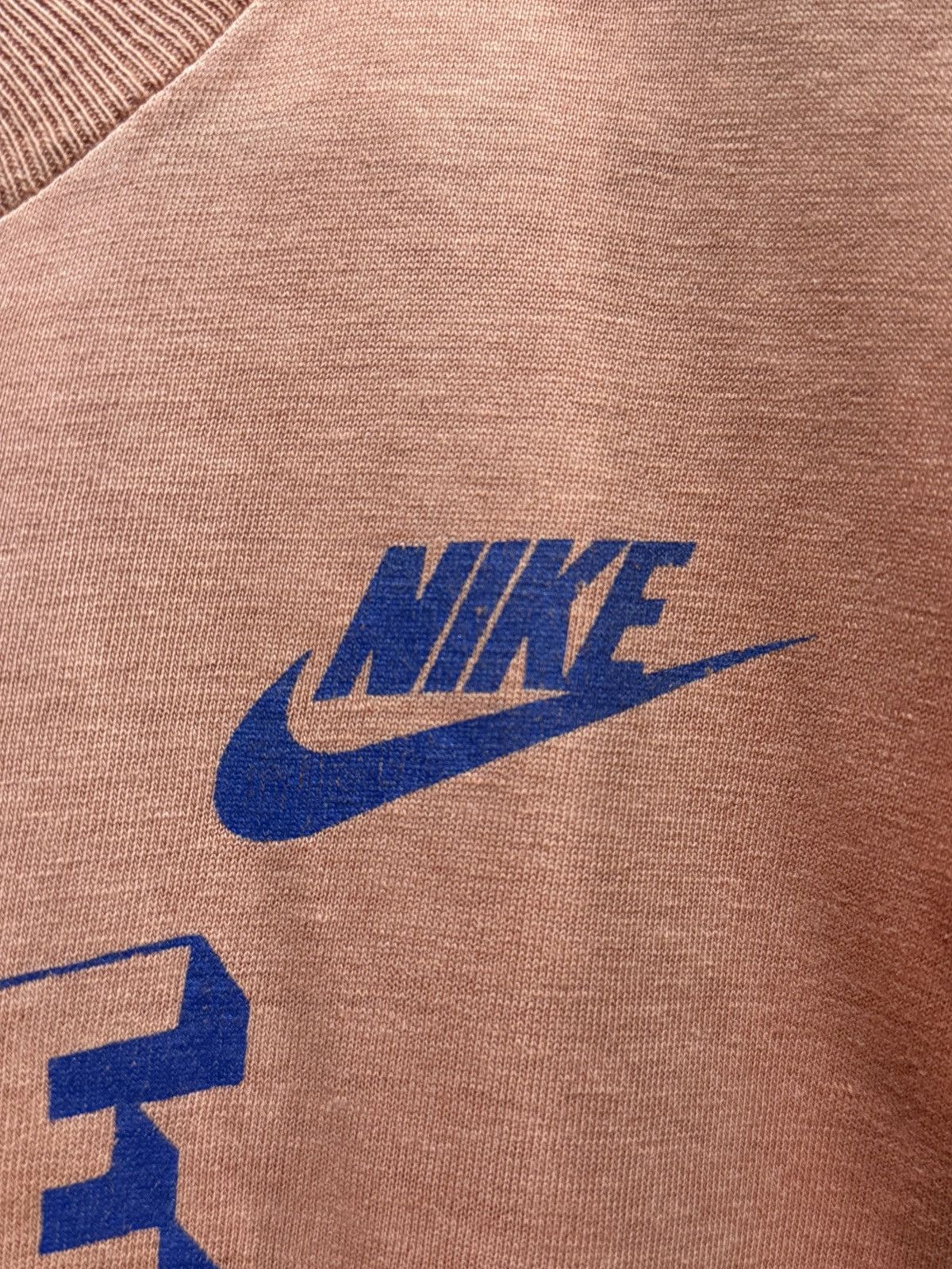 Nike Thrashed Rare Vintage 70s Nike Race Official Sun Faded Tee Size US S / EU 44-46 / 1 - 11 Thumbnail