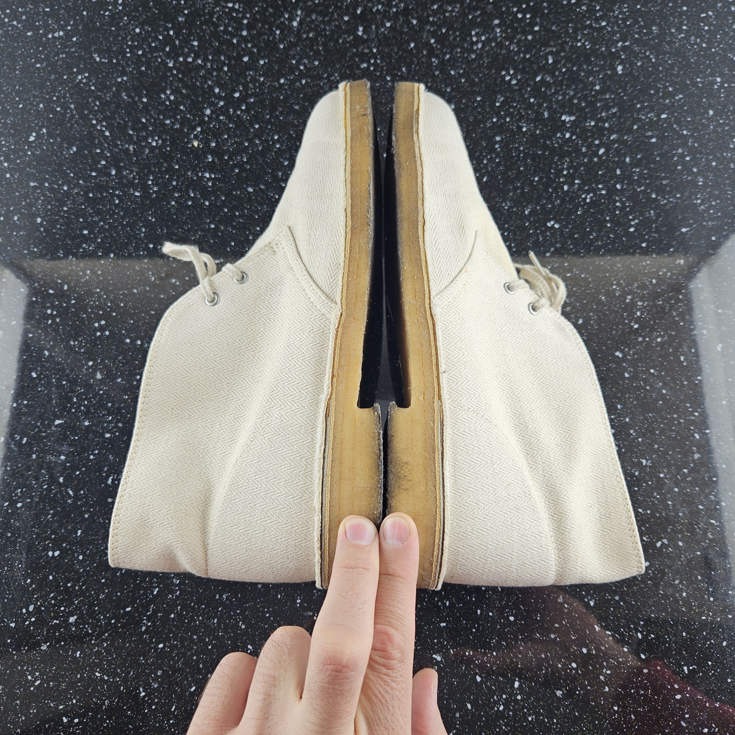 Clarks Clarks Originals Desert boots beige canvas Size US 9 / EU 42 - 8 Thumbnail