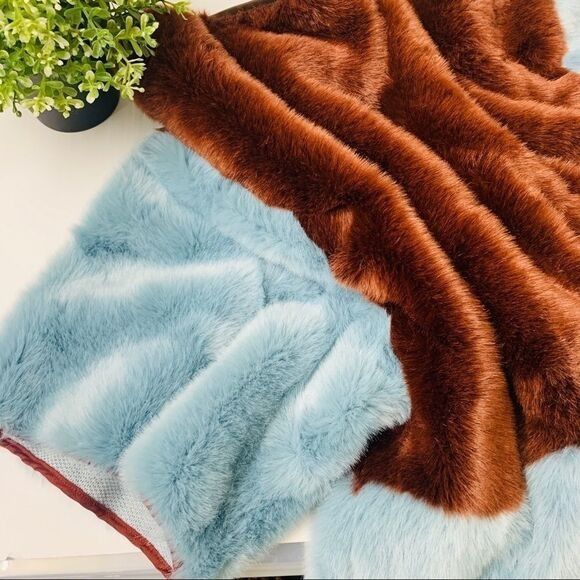 Clover Canyon Clover Canyon Women Sweater Soft Faux Fur Brown Blue Color B Size S / US 4 / IT 40 - 2 Thumbnail