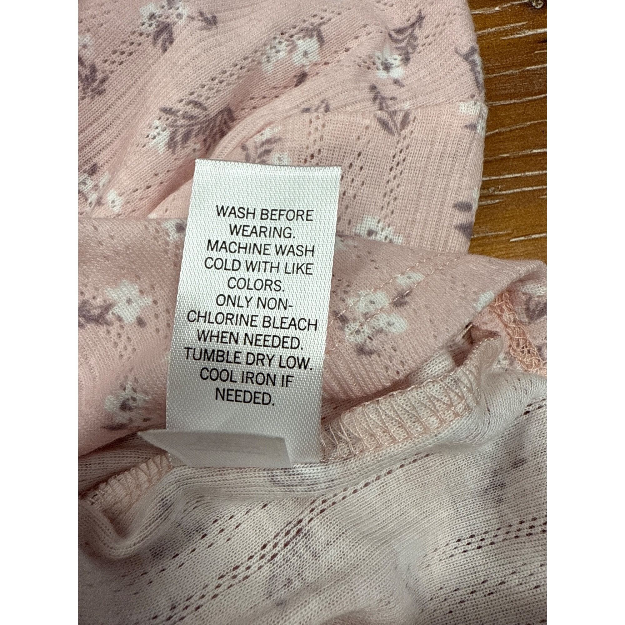 Other So Pink Floral Print Cropped V-Neck Tee Size L Size L / US 10 / IT 46 - 5 Thumbnail