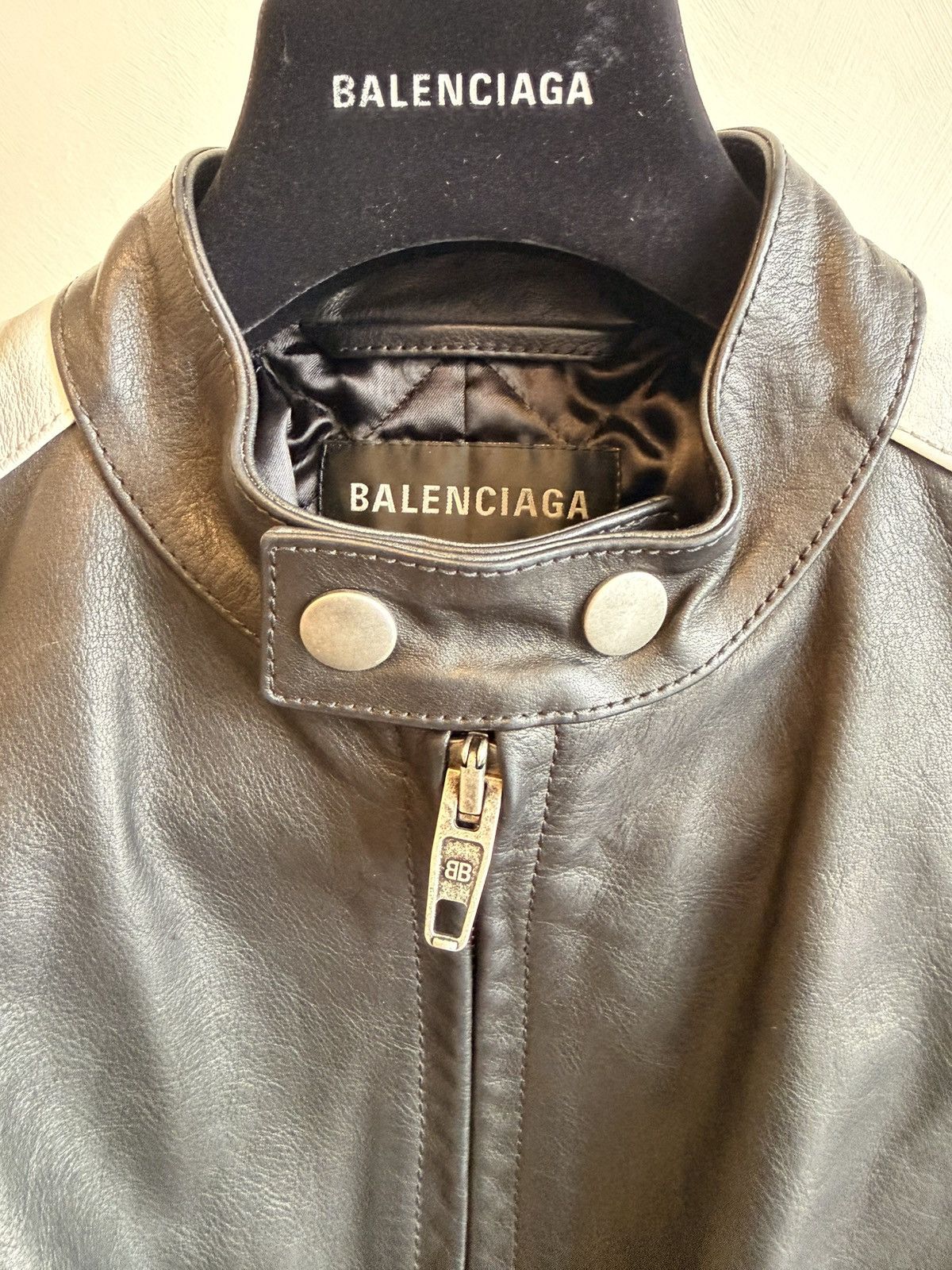Balenciaga Balenciaga Moto Racer Jacket Black Leather w Stripes Sz 40 Size M / US 6-8 / IT 42-44 - 2 Thumbnail