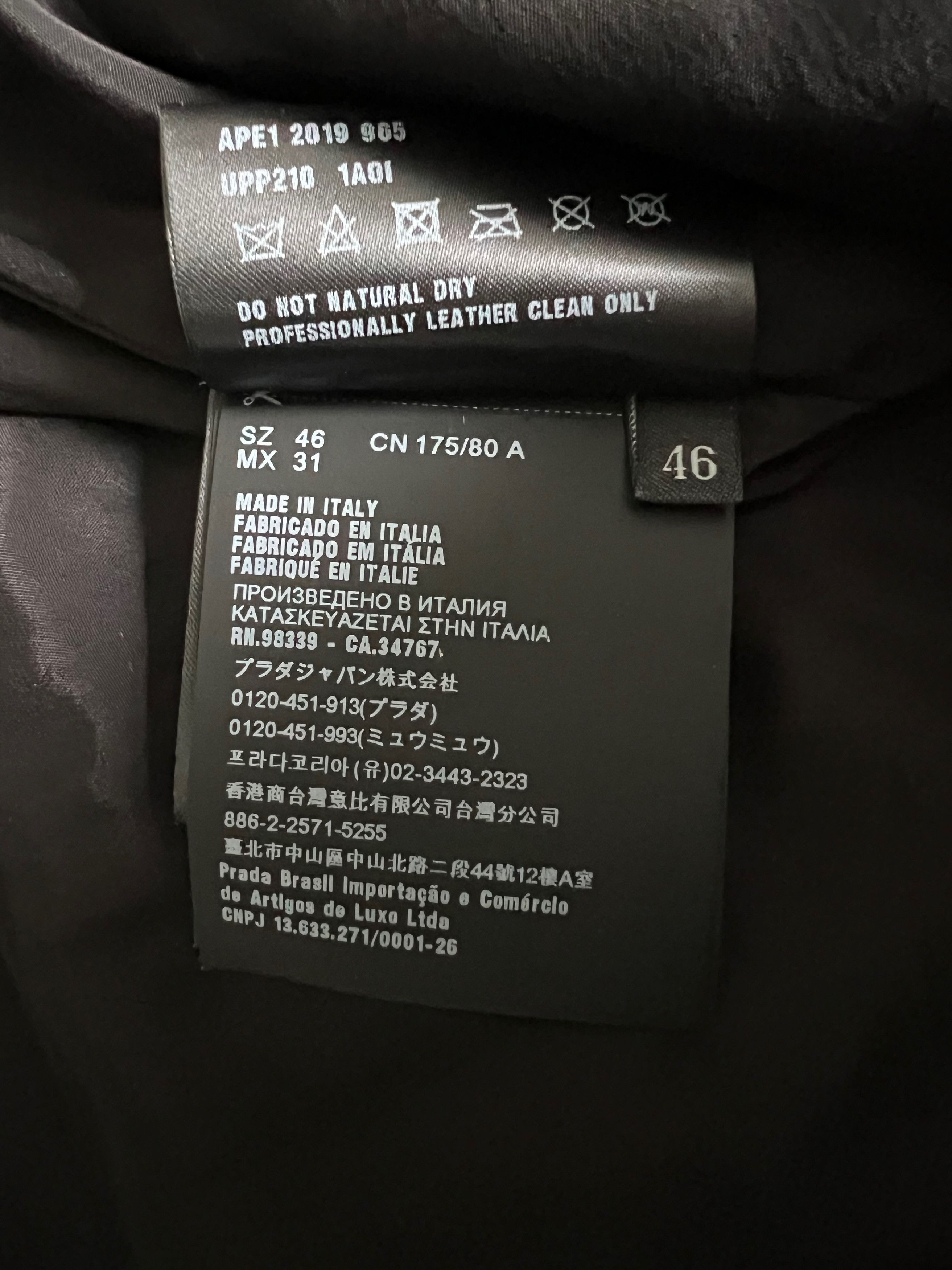 Prada Prada Pleated Nappa Leather Shorts Size US 30 / EU 46 - 4 Thumbnail