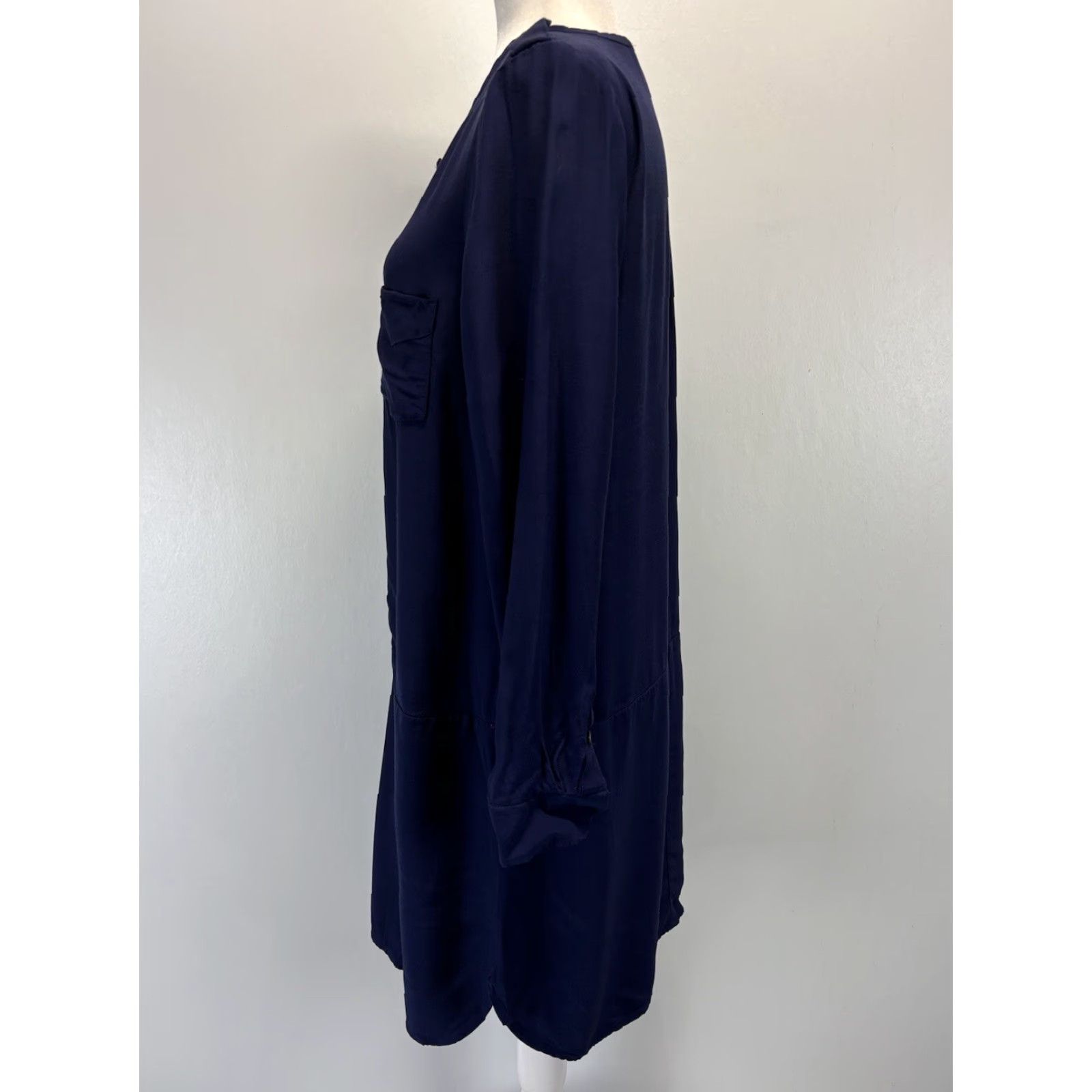 Madewell VINTAGE Madewell Shirt Dress Womens M Navy Tunic 3/4 Sleeve Button Drop Waist Military Epaulettes Size M / US 6-8 / IT 42-44 - 2 Thumbnail