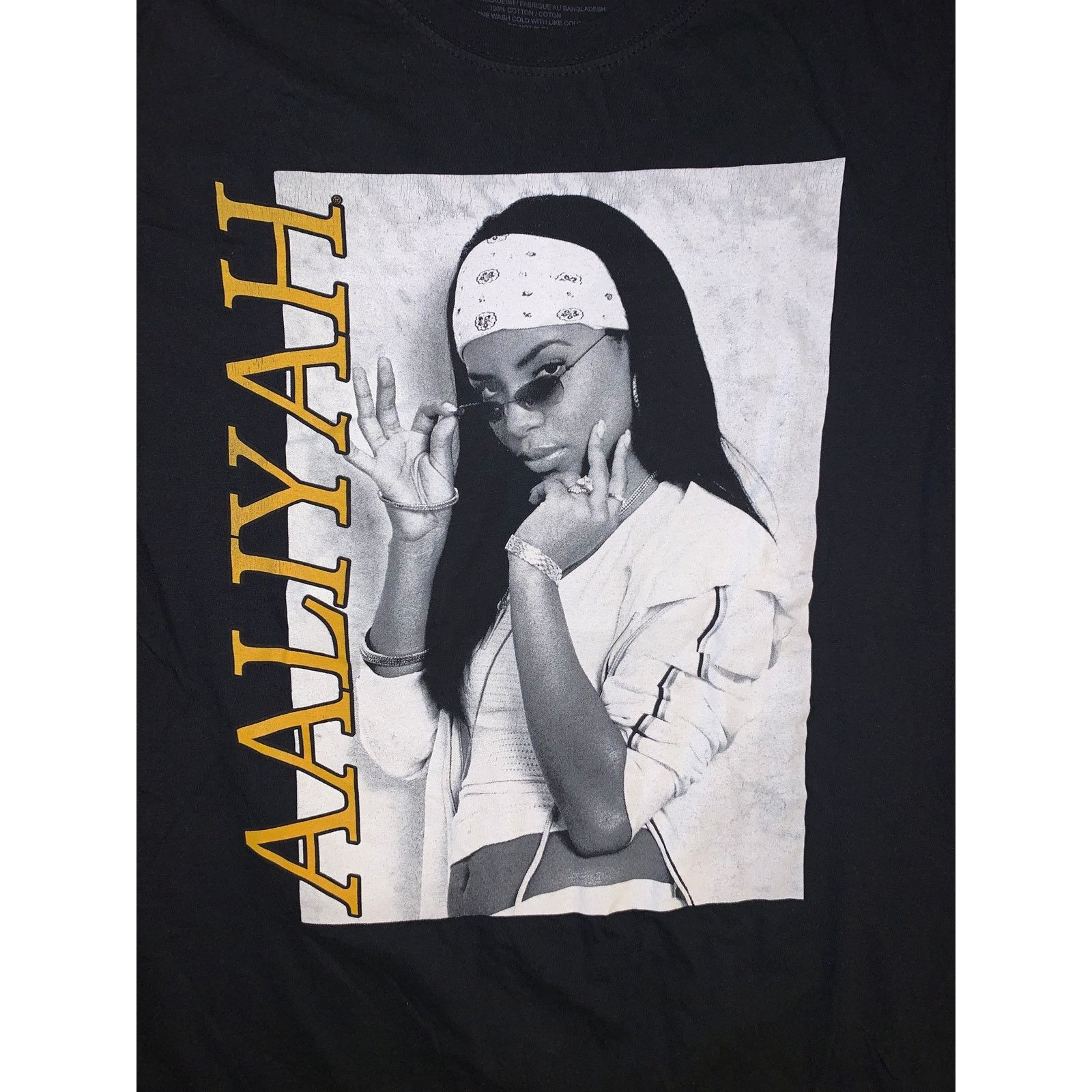 Other × Rap Tees Aaliyah Portrait T Shirt Black Gold Graphic M R&B Rap Tee Size US M / EU 48-50 / 2 - 1 Thumbnail
