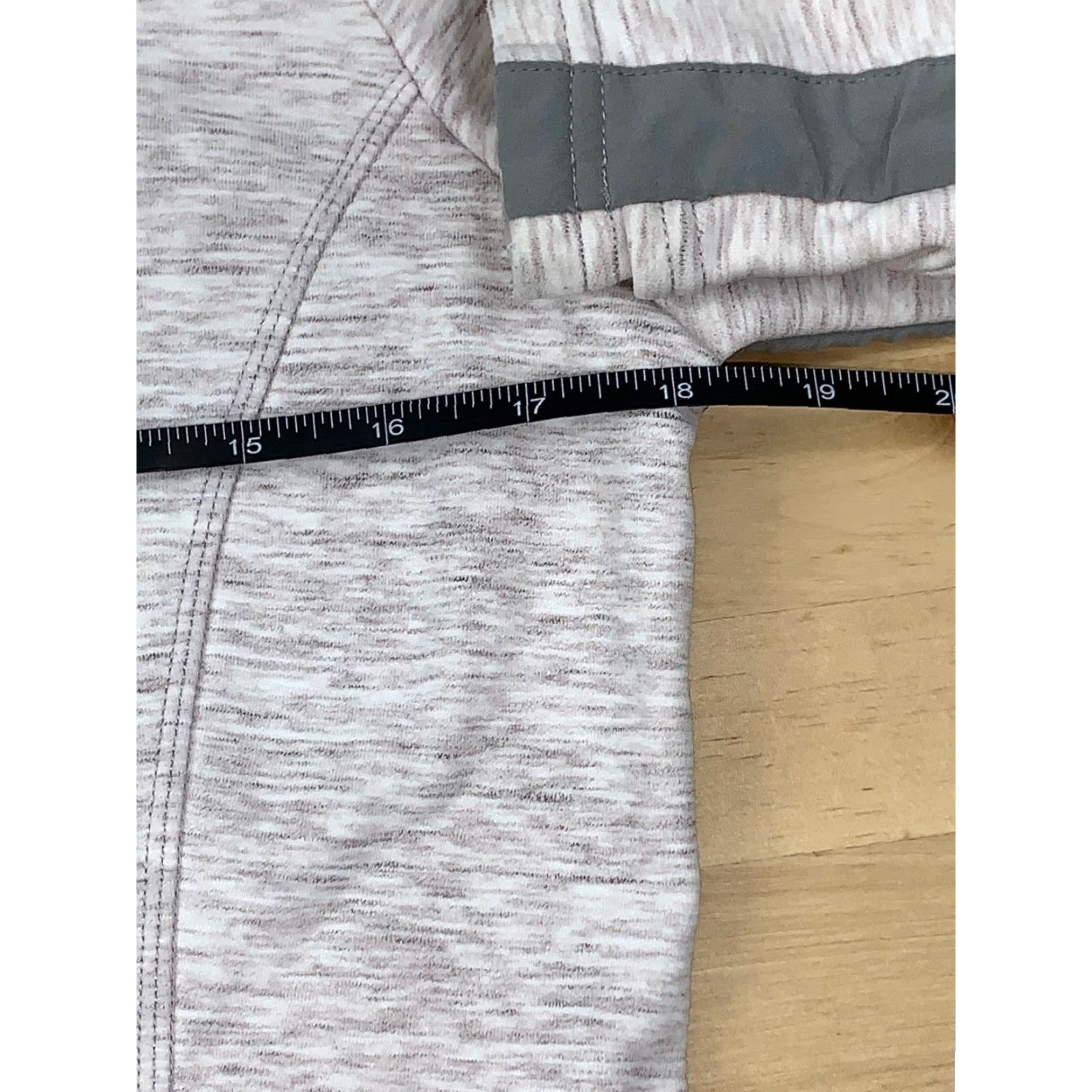 Athleta Athleta Activewear Full Zip Hooded Jacket M Gray/ Light Purple #3835 Size M / US 6-8 / IT 42-44 - 6 Thumbnail