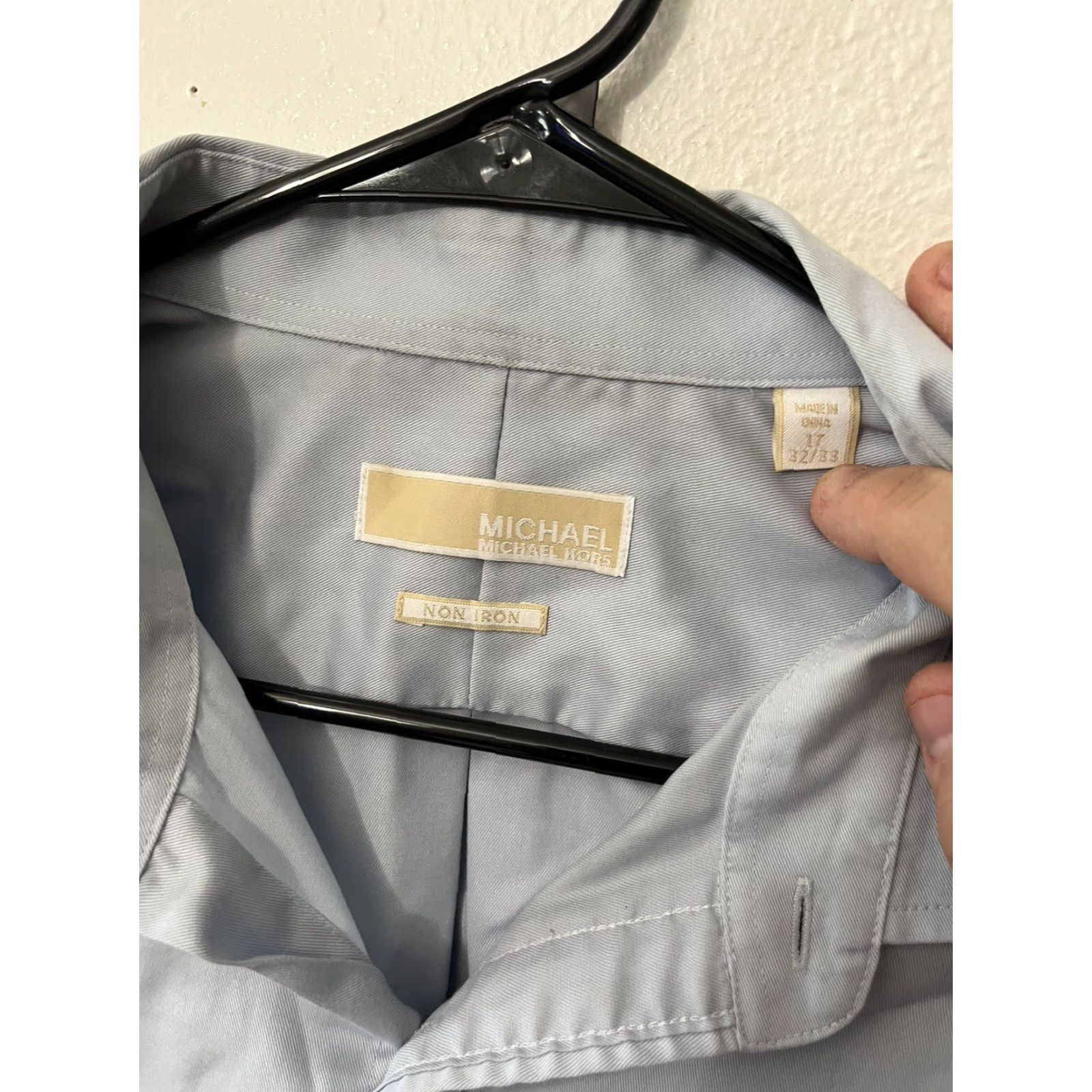 Michael Kors VINTAGE Michael Kors Button-Up Shirt Men 17-32/33 Blue Cotton 100% Solid Long Sleeve Spread Collar 100% Cotton Slimming Size 46R - 2 Thumbnail
