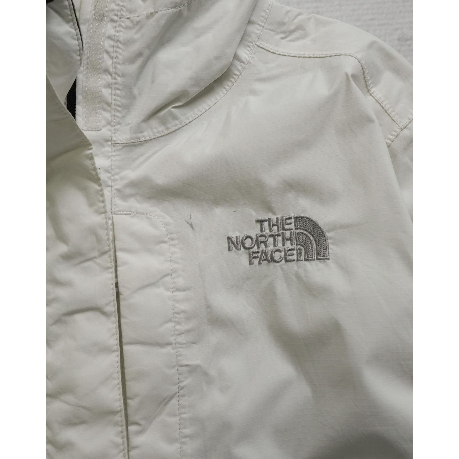 The North Face Vintage 00s The North Face White Windbreaker - Women's Small Size S / US 4 / IT 40 - 3 Thumbnail