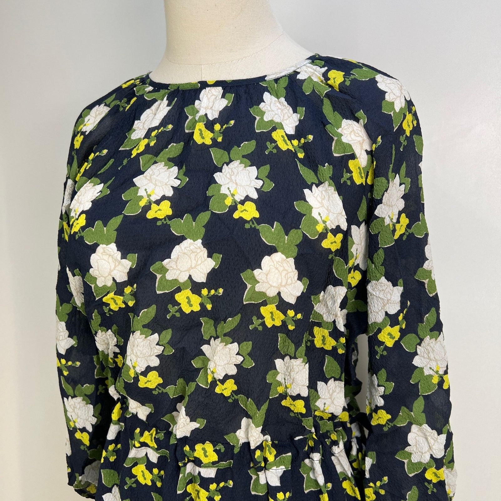 Anthropologie Anthropologie Whit Sadie Maxi Silk Floral Dress Navy Blue Size XS / US 0-2 / IT 36-38 - 4 Thumbnail
