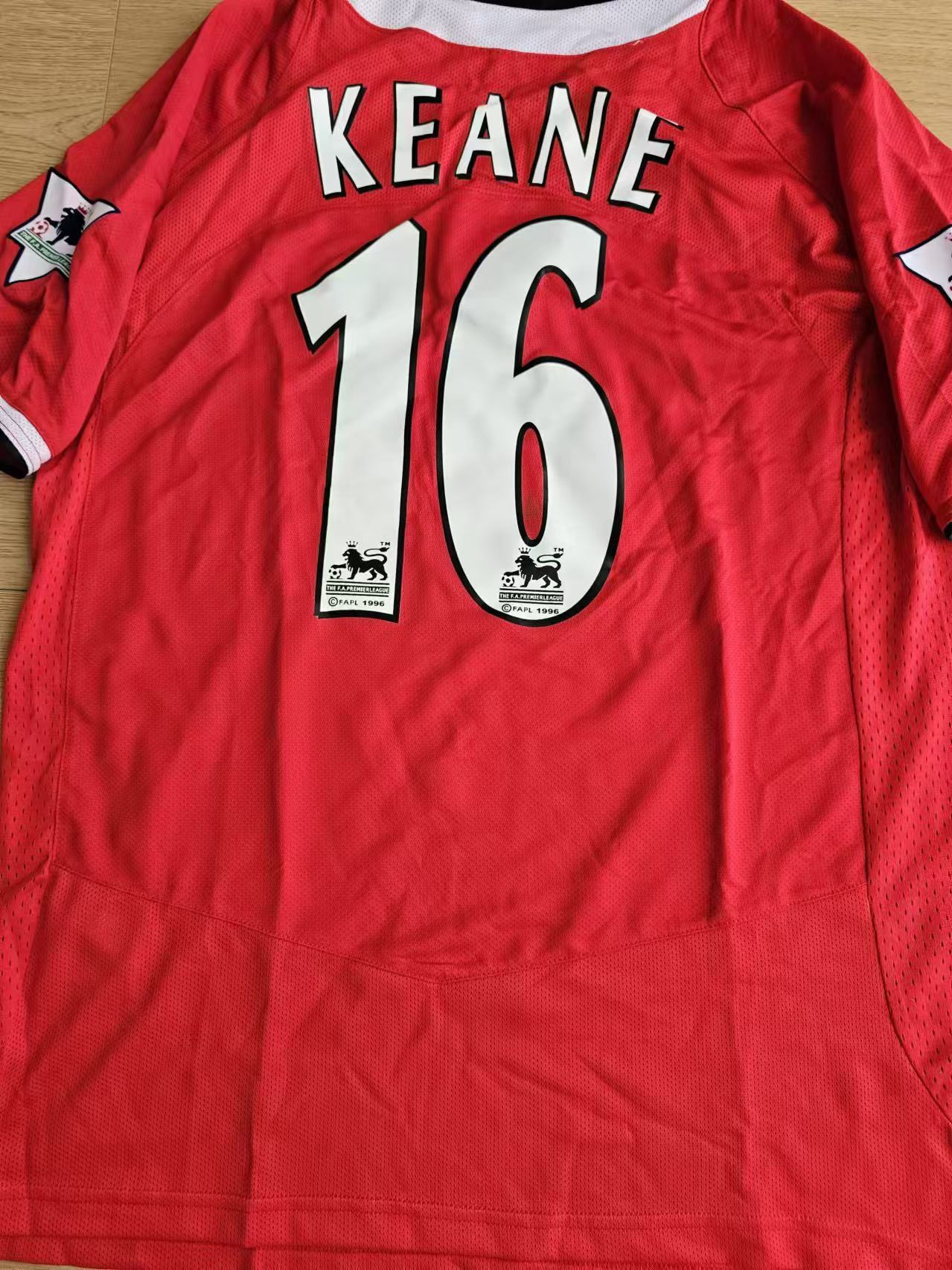 Other 2002 2003 Manchester United #16 Roy Keane Jersey Size US XXL / EU 58 / 5 - 1 Thumbnail