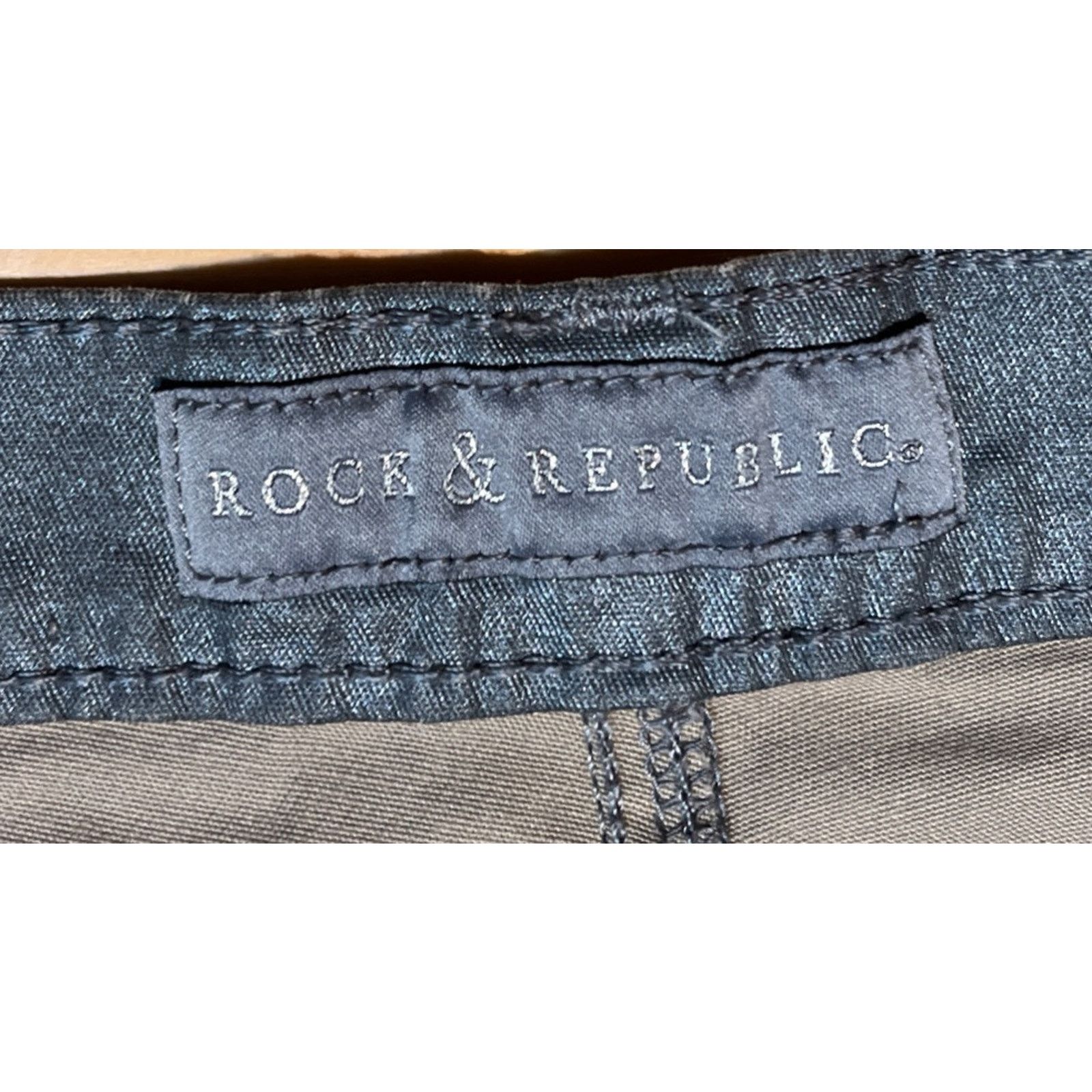 Rock & Republic Rock & Republic Berlin Metallic Skinny Jeans Womens 12 32x31 Size 34" / US 12 / IT 48 - 3 Thumbnail