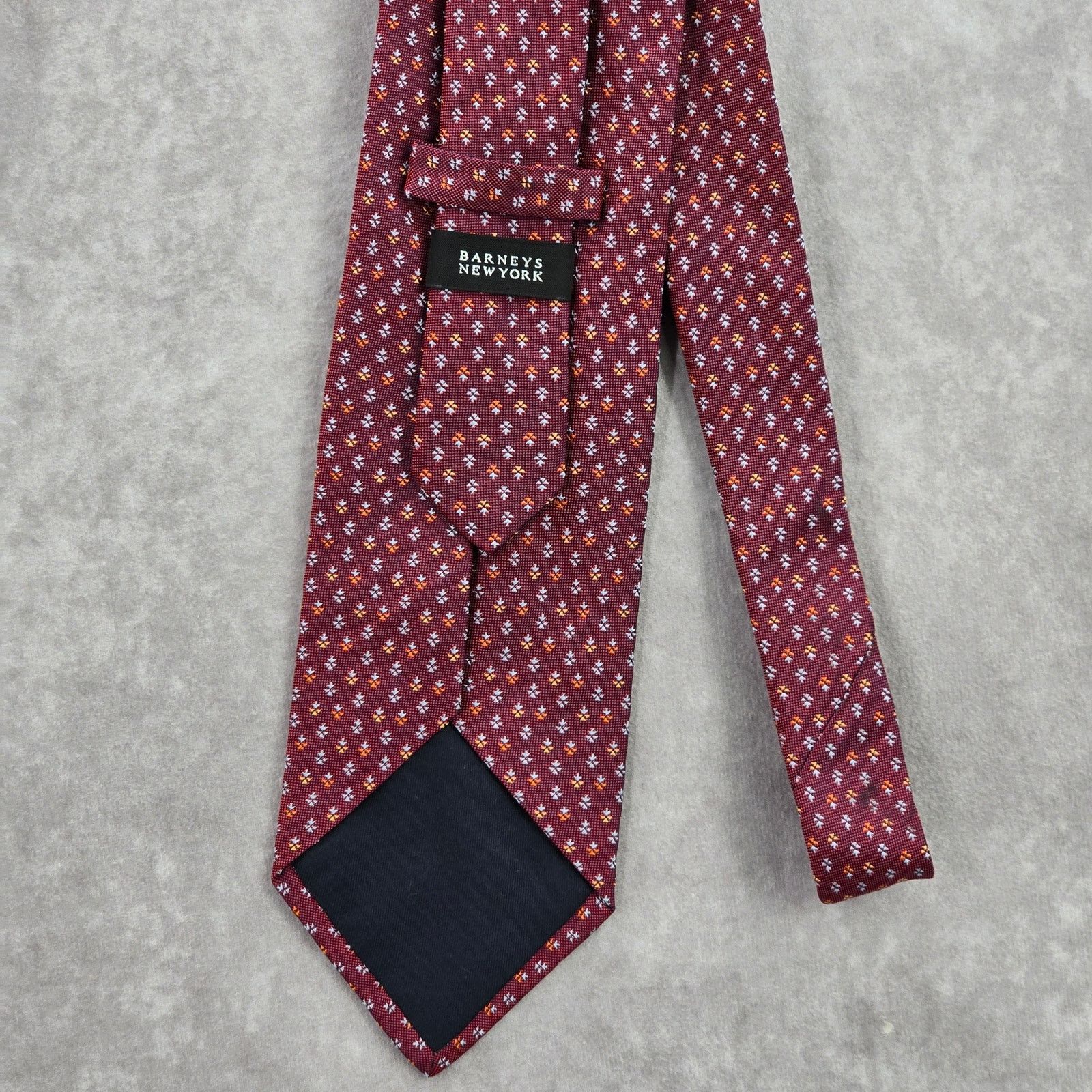 Barneys New York Barneys New York Red Floral 100% Silk Italy Men's Neck Tie Size 30 - 3 Thumbnail
