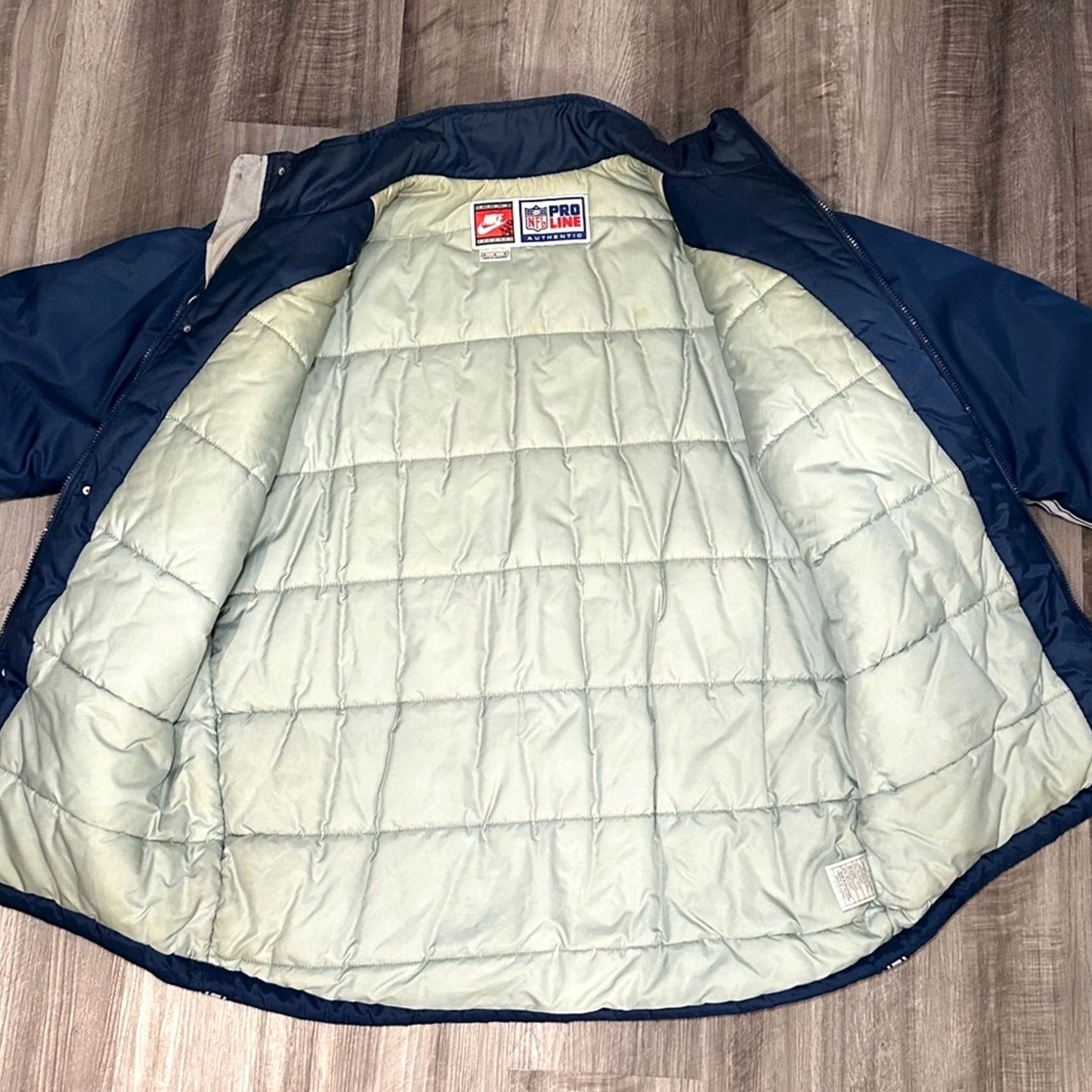 Nike Dallas Cowboys Nike Pro Line Authentic Puffer Jacket - Medium Mens Navy Blue Jacket Size US M / EU 48-50 / 2 - 7 Thumbnail