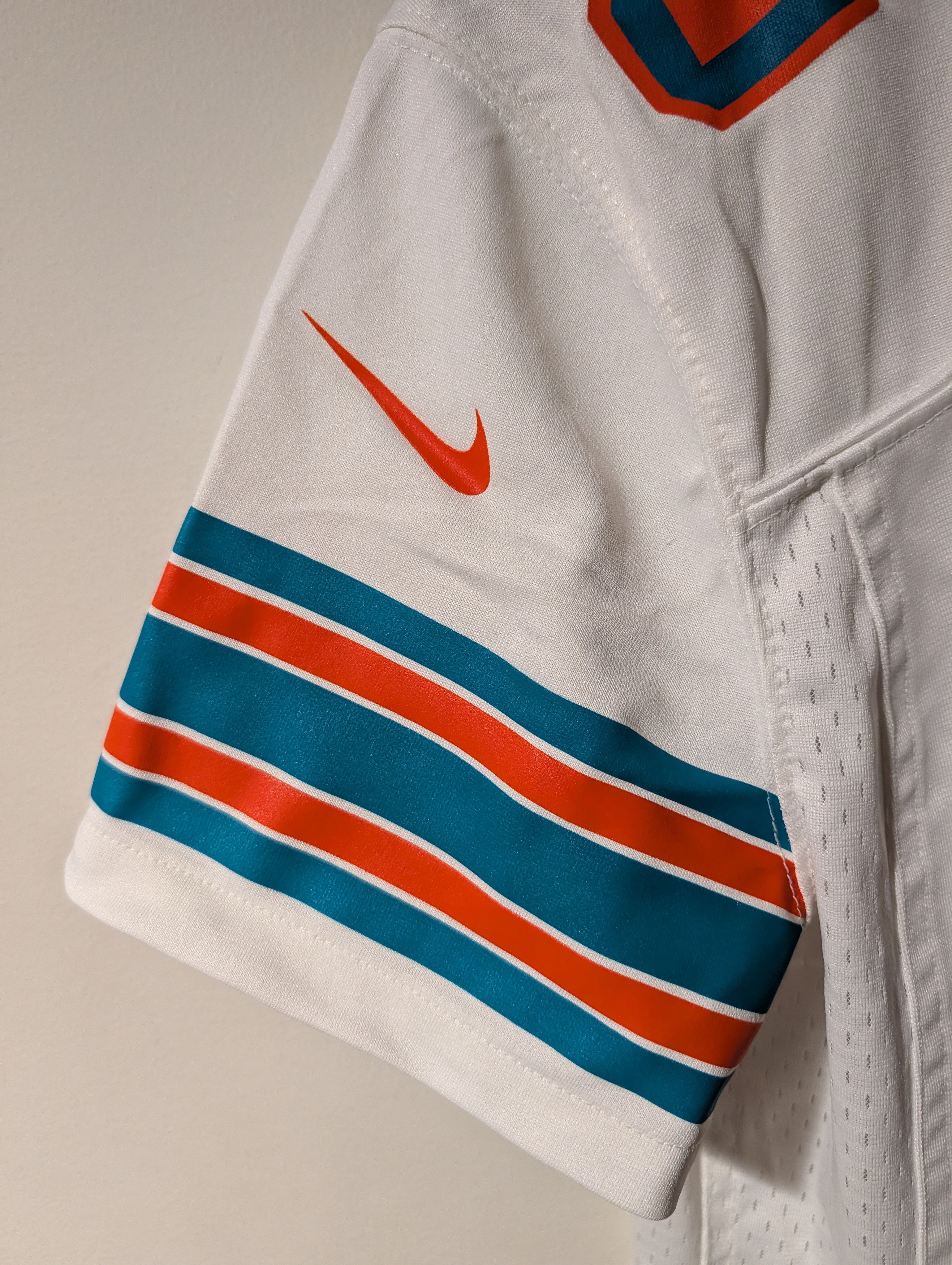 Nike Nike Miami Dolphins Hill #10 NFL Jersey Women’s Size L Size L / US 10 / IT 46 - 8 Thumbnail