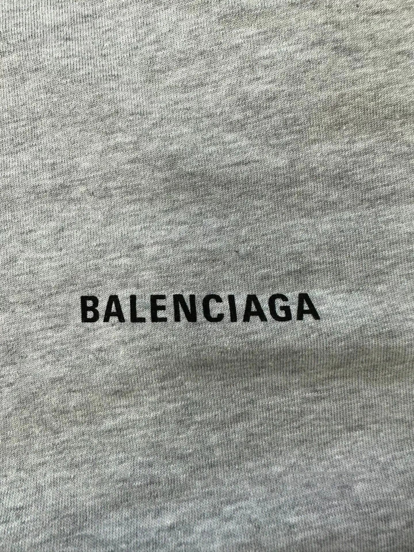 Balenciaga Balenciaga Vintage Print Short-Sleeve T-Shirt. Size XS / US 0-2 / IT 36-38 - 3 Thumbnail