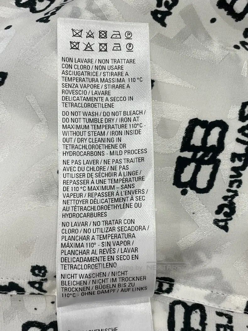 Balenciaga Balenciaga Black and White Full Logo Silk Tie Waist Long S Size XXS / US 00 / IT 34 - 6 Thumbnail