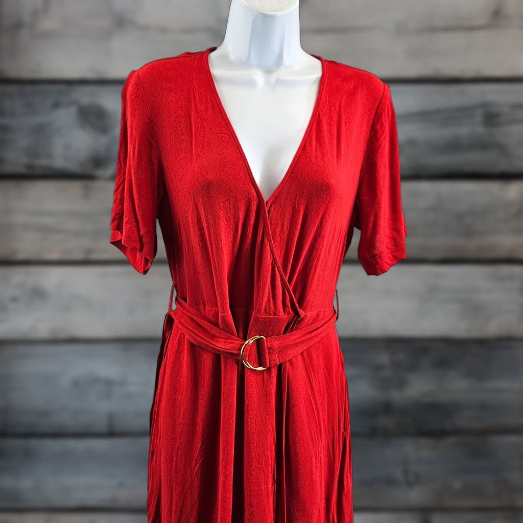 Banana Republic Banana Republic Womens Handkerchief Hem Dress Wrap Sz 6 Solid Red V-Neck Size M / US 6-8 / IT 42-44 - 1 Thumbnail